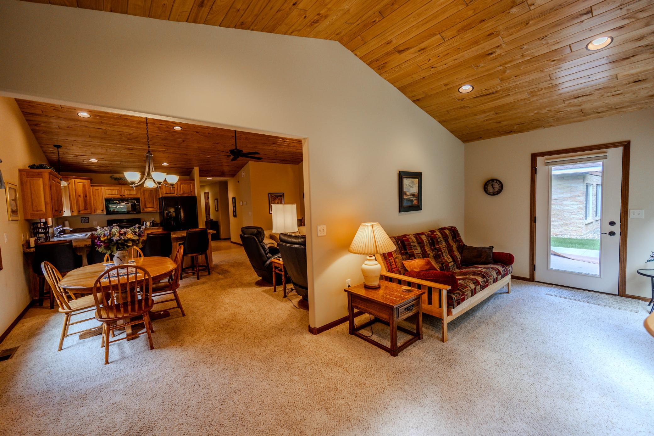 1015 Sunset Loop 21 Property Photo 6