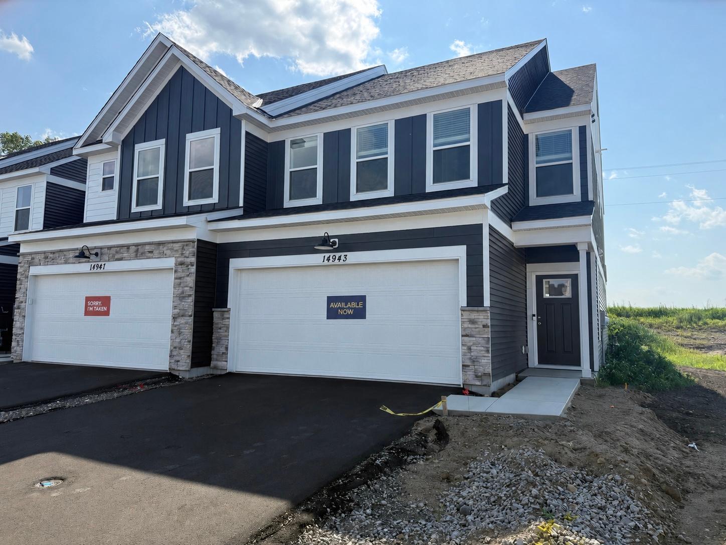 14943 Avondale View Property Photo 1