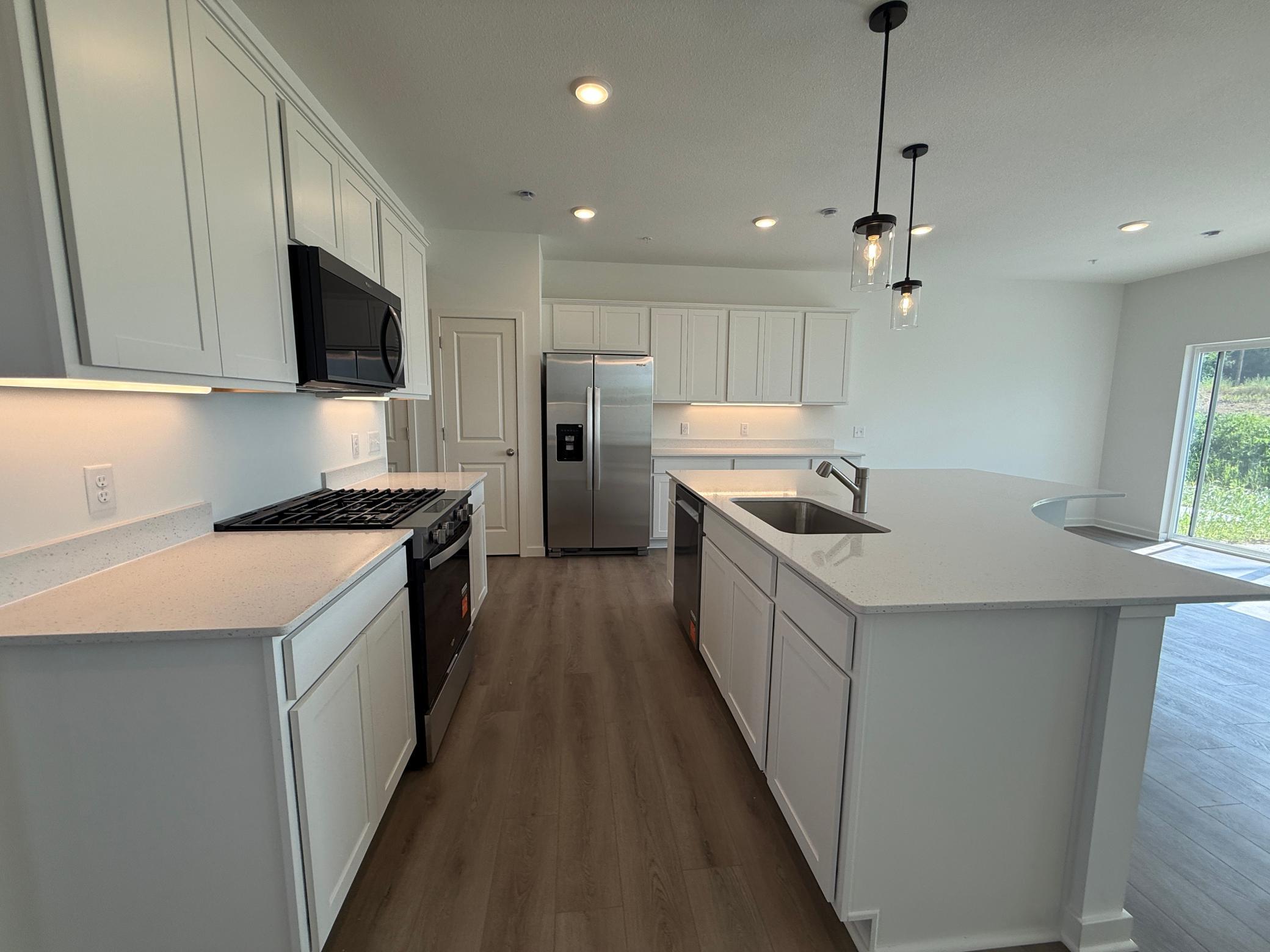 14943 Avondale View Property Photo 5