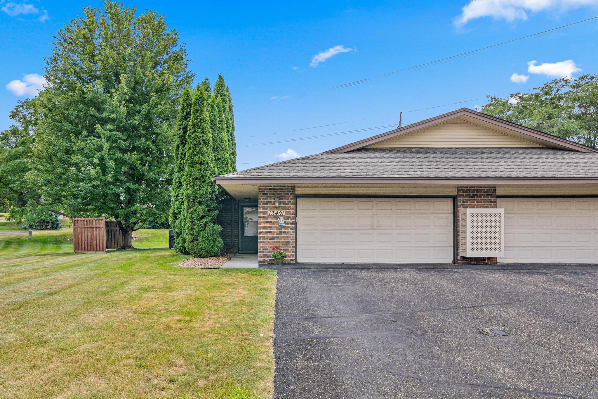 13401 Pepperwood Circle Property Photo 1