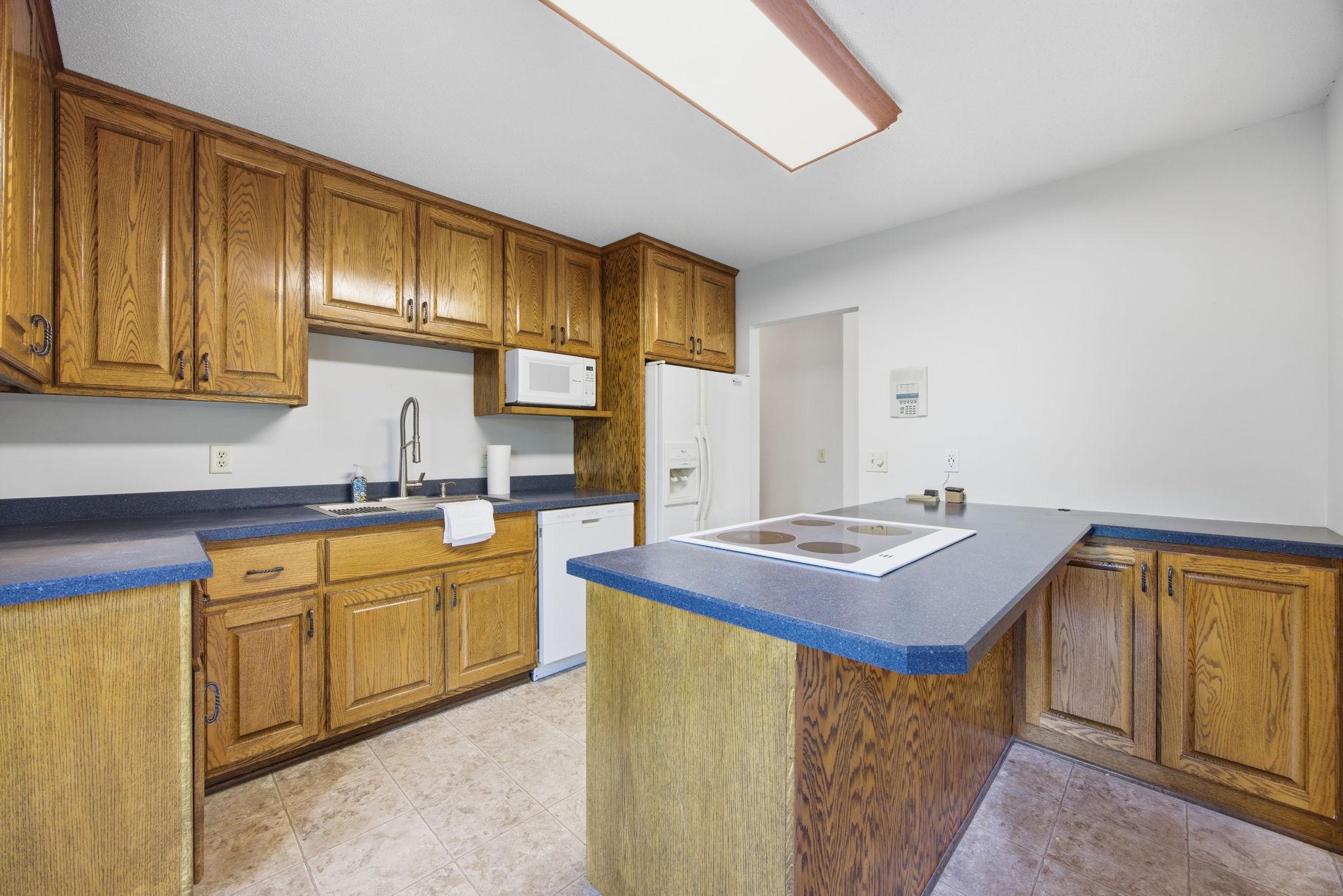 9765 261st Avenue Nw Property Photo 13