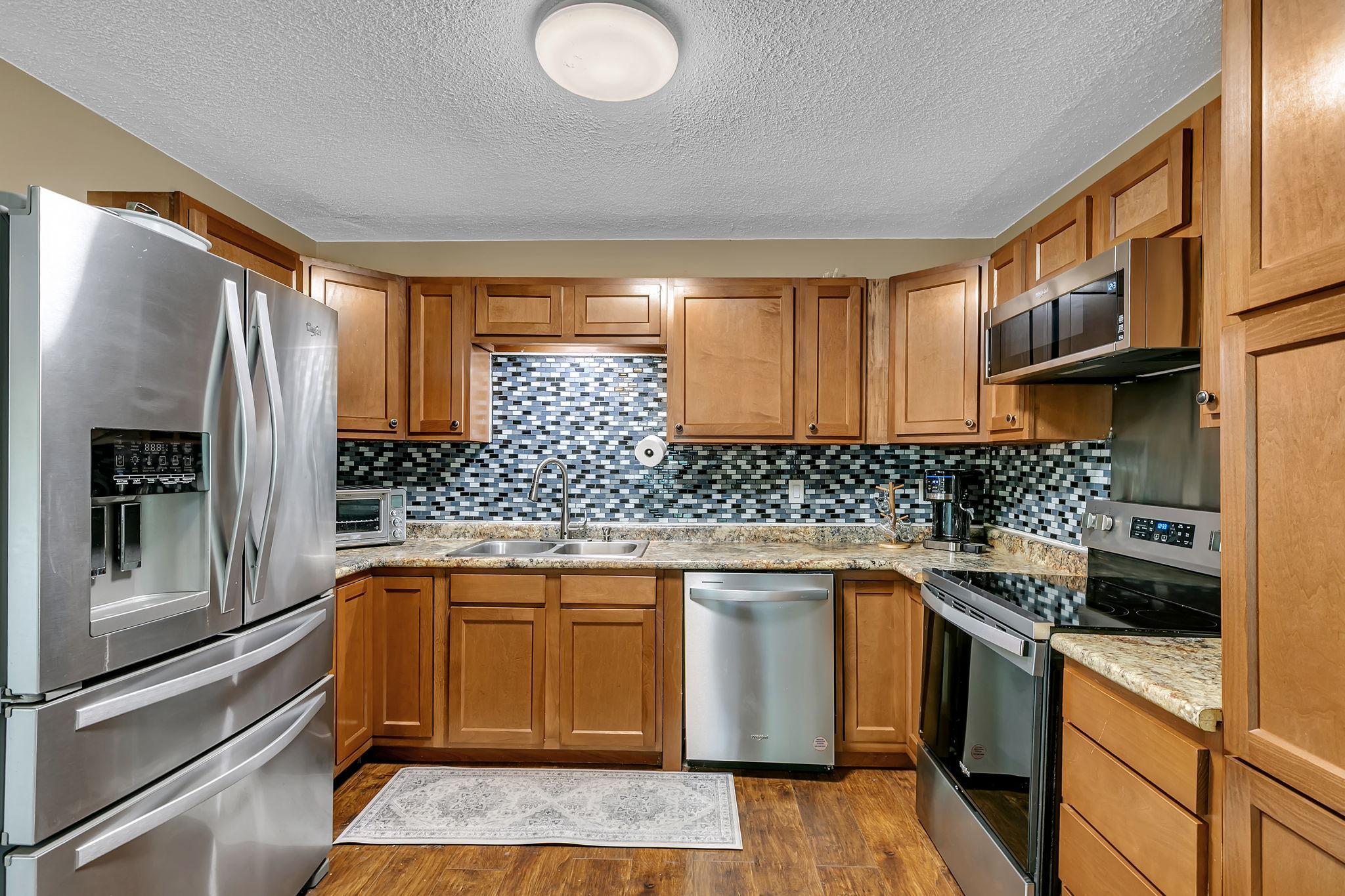 1005 25th Avenue N Property Photo 4