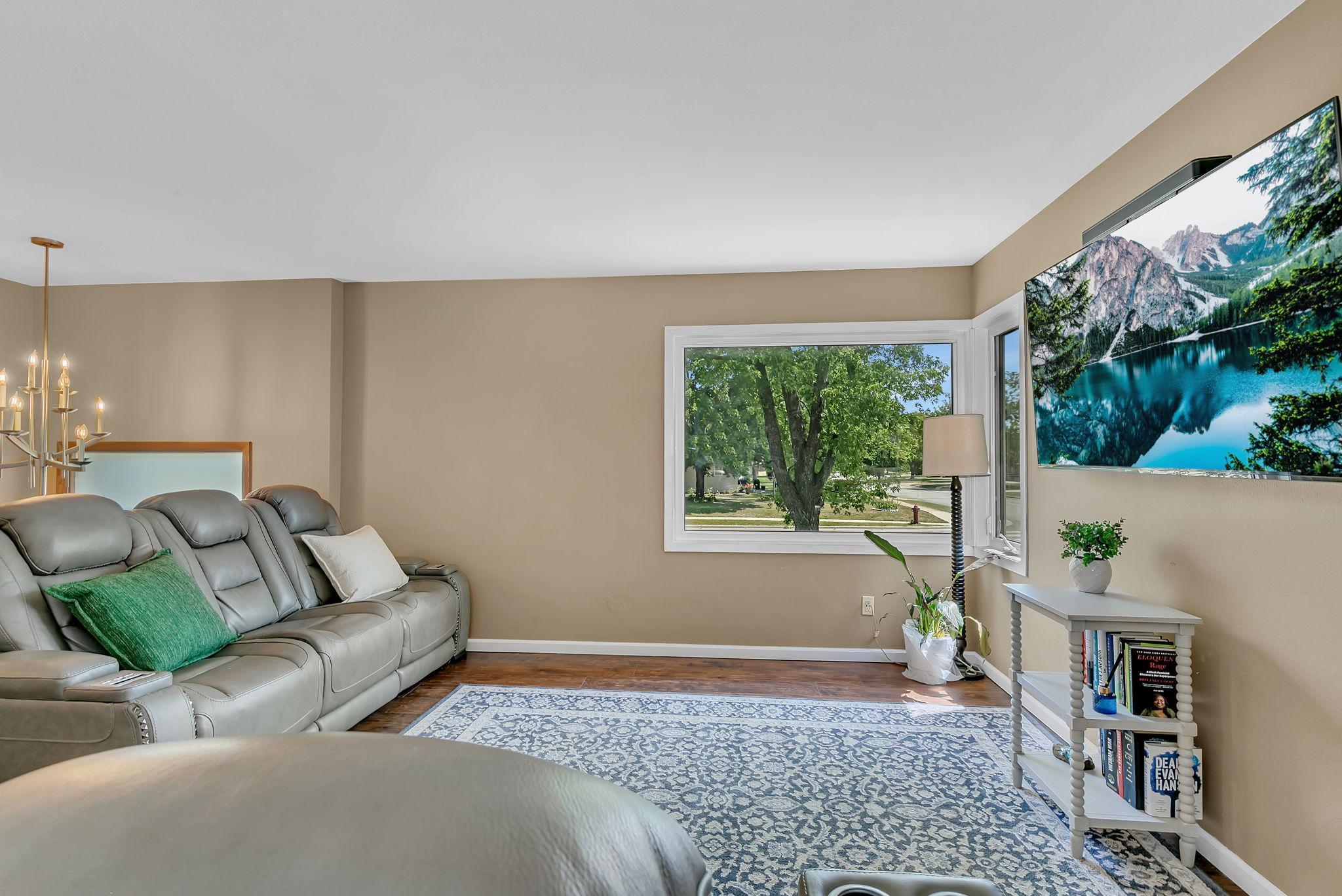 1005 25th Avenue N Property Photo 14