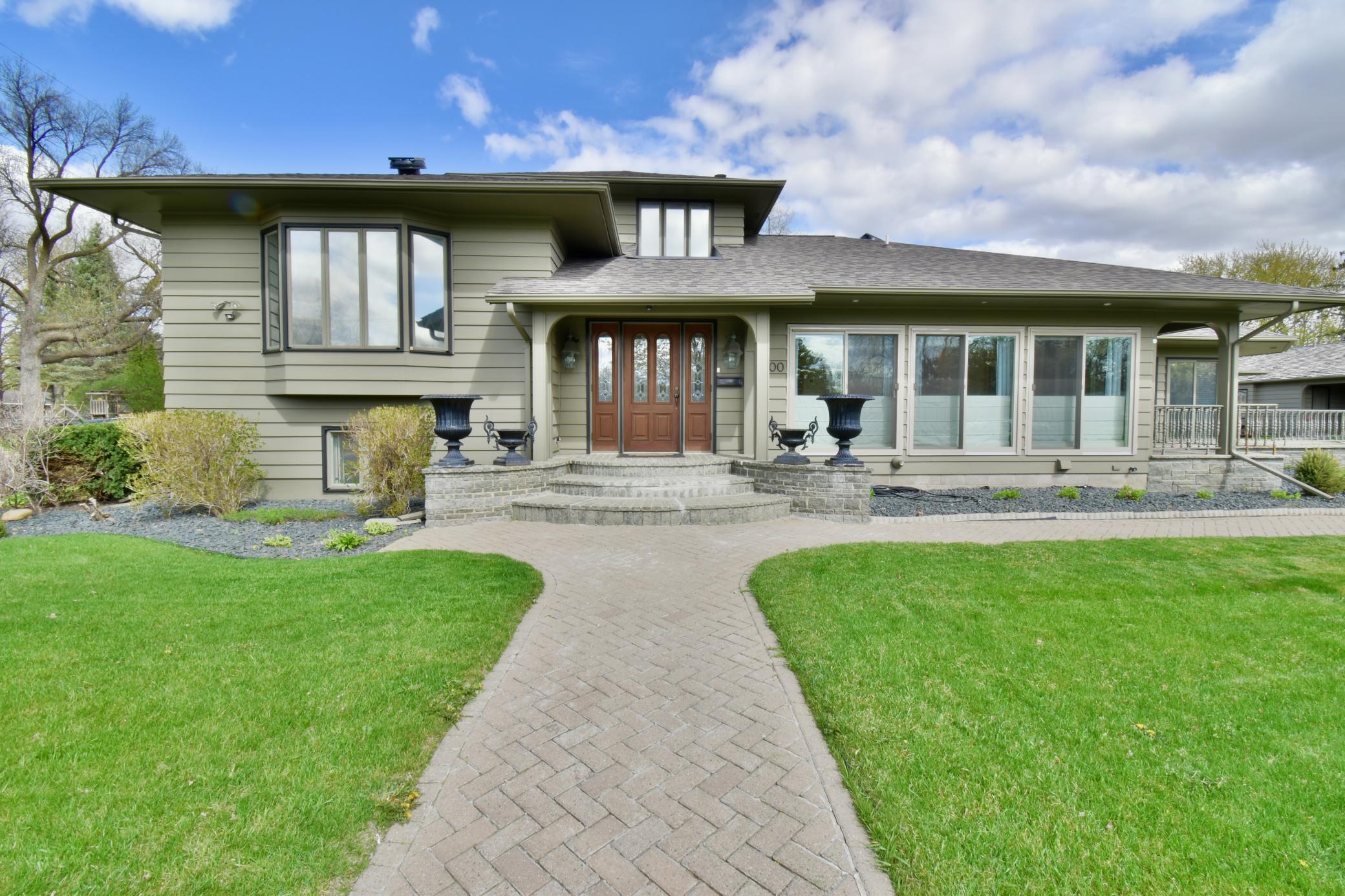 1300 Kilian Boulevard Se Property Photo 1