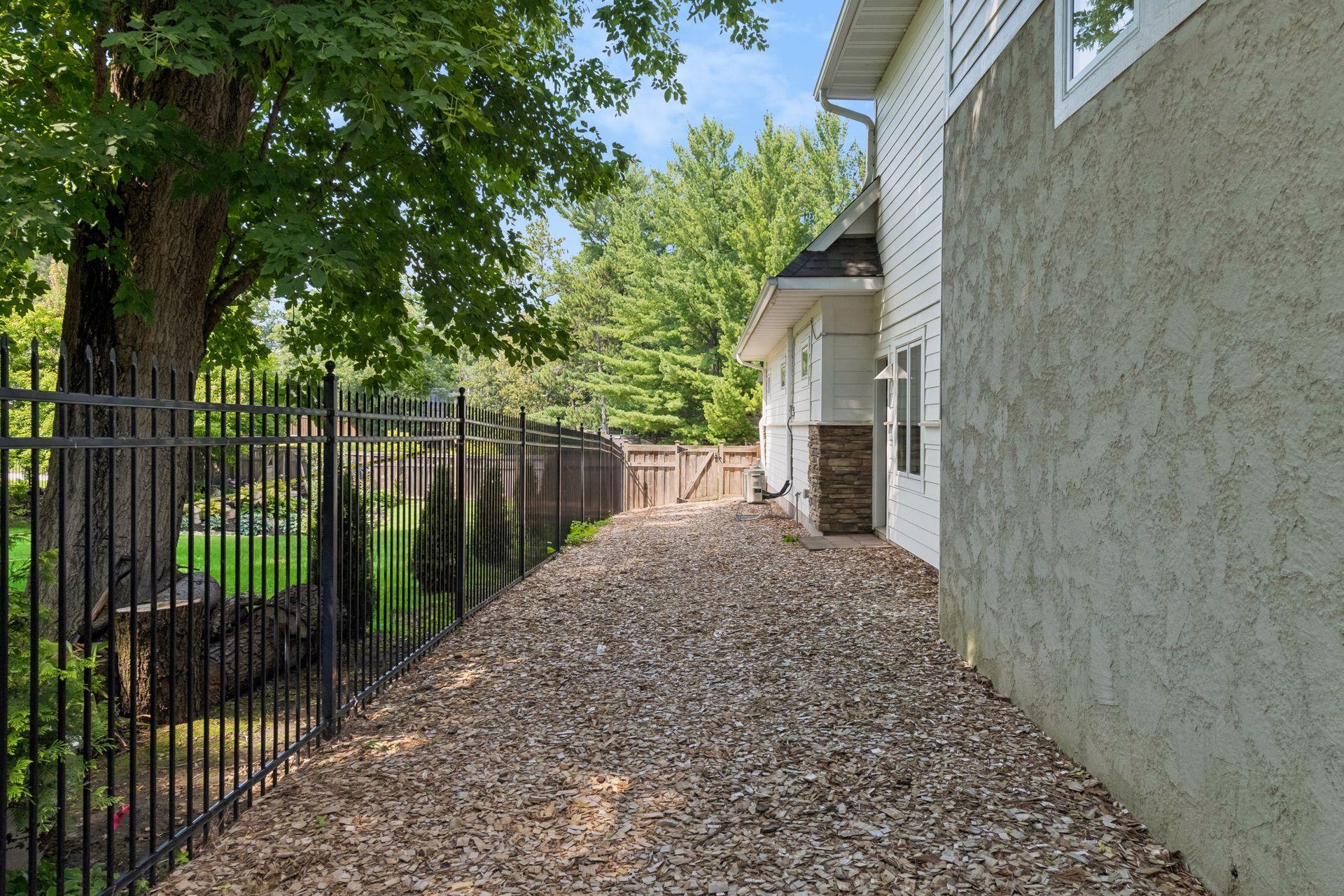 12311 Evas Drive Property Photo 45