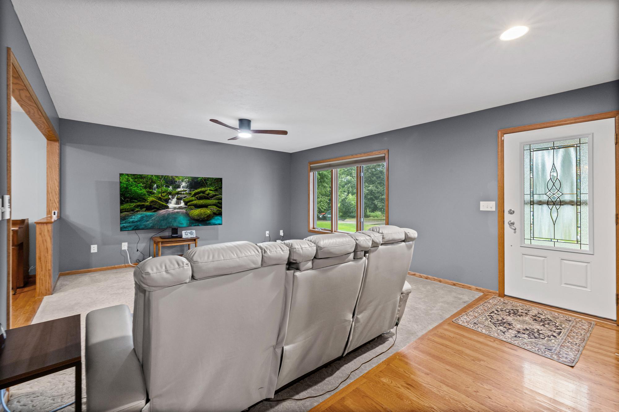 2082 Cowern Place E Property Photo 2