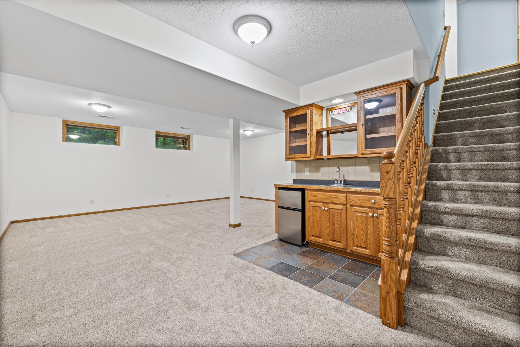 2082 Cowern Place E Property Photo 19