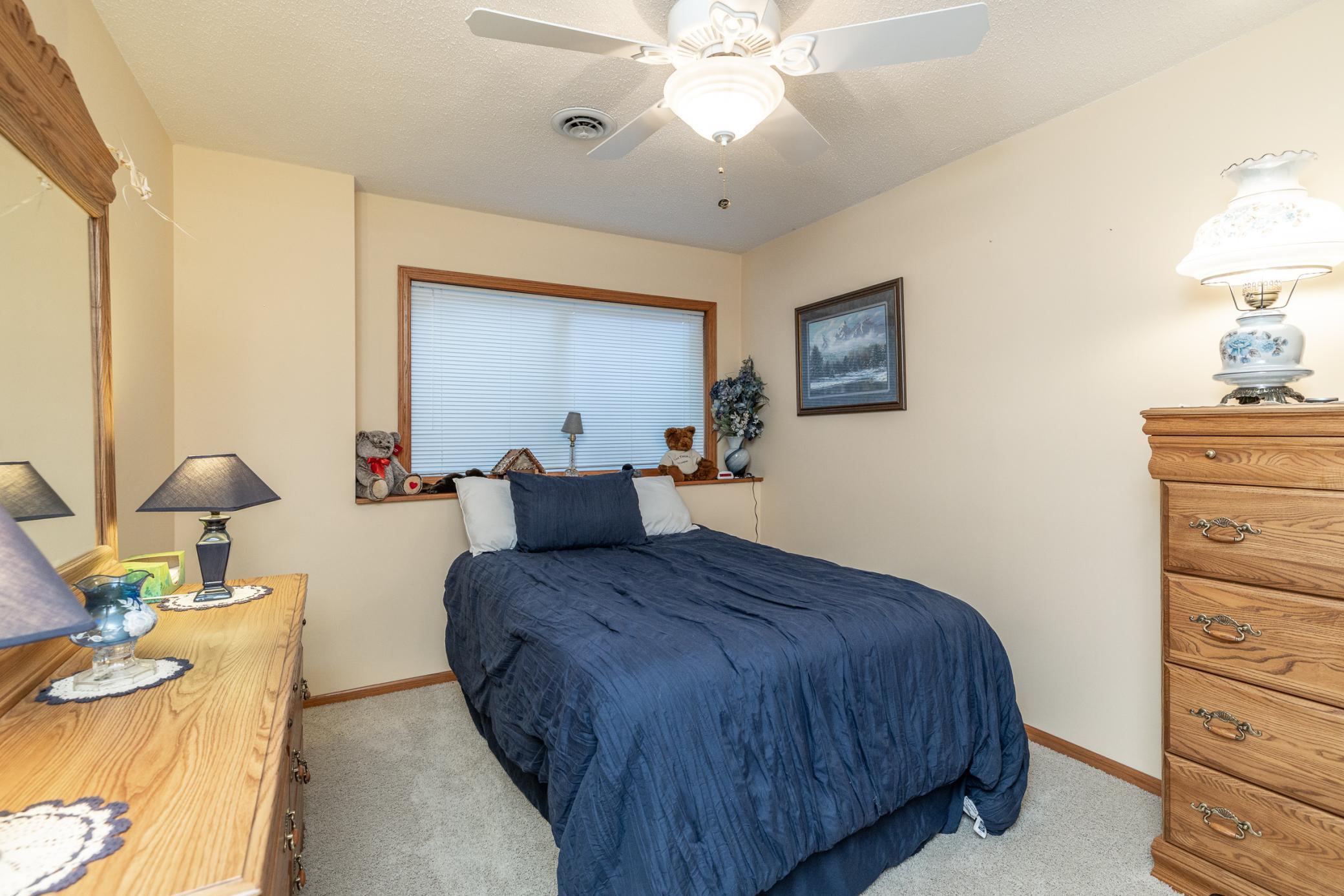 15053 Dutchman Way Property Photo 6