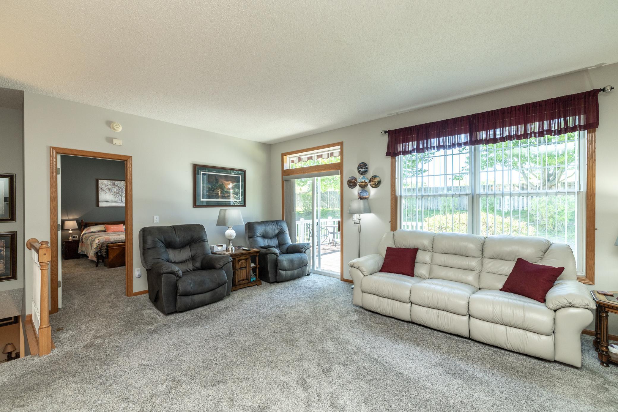 15053 Dutchman Way Property Photo 20
