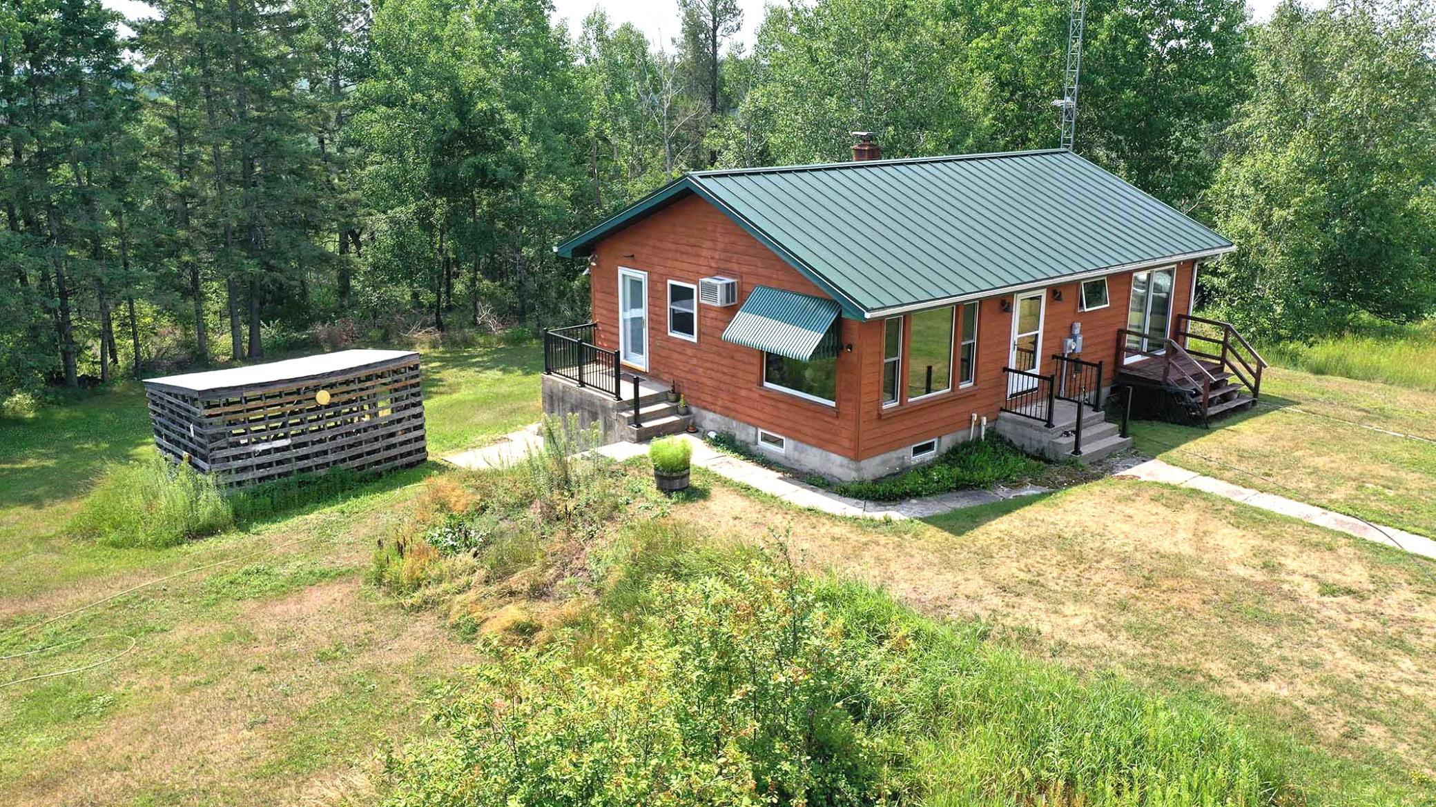 8468 N Ahlstrand Road Property Photo 3