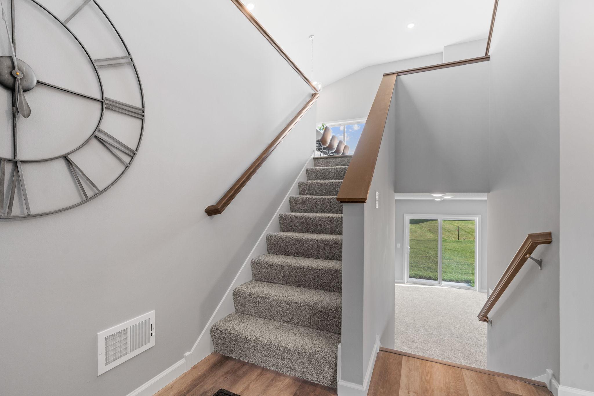 4711 4th Street Loop Ne Property Photo 2