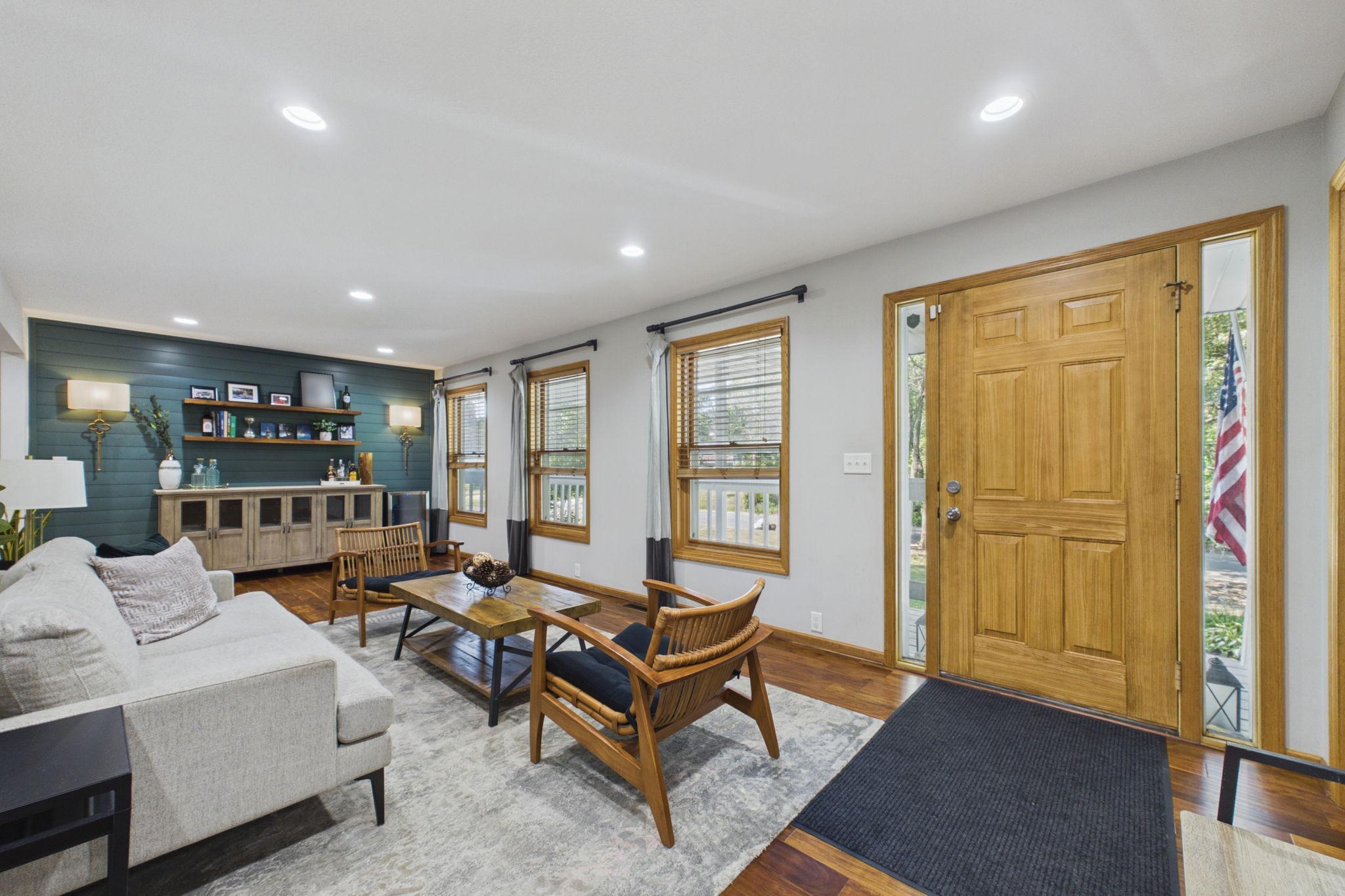 30 B Street Property Photo 3