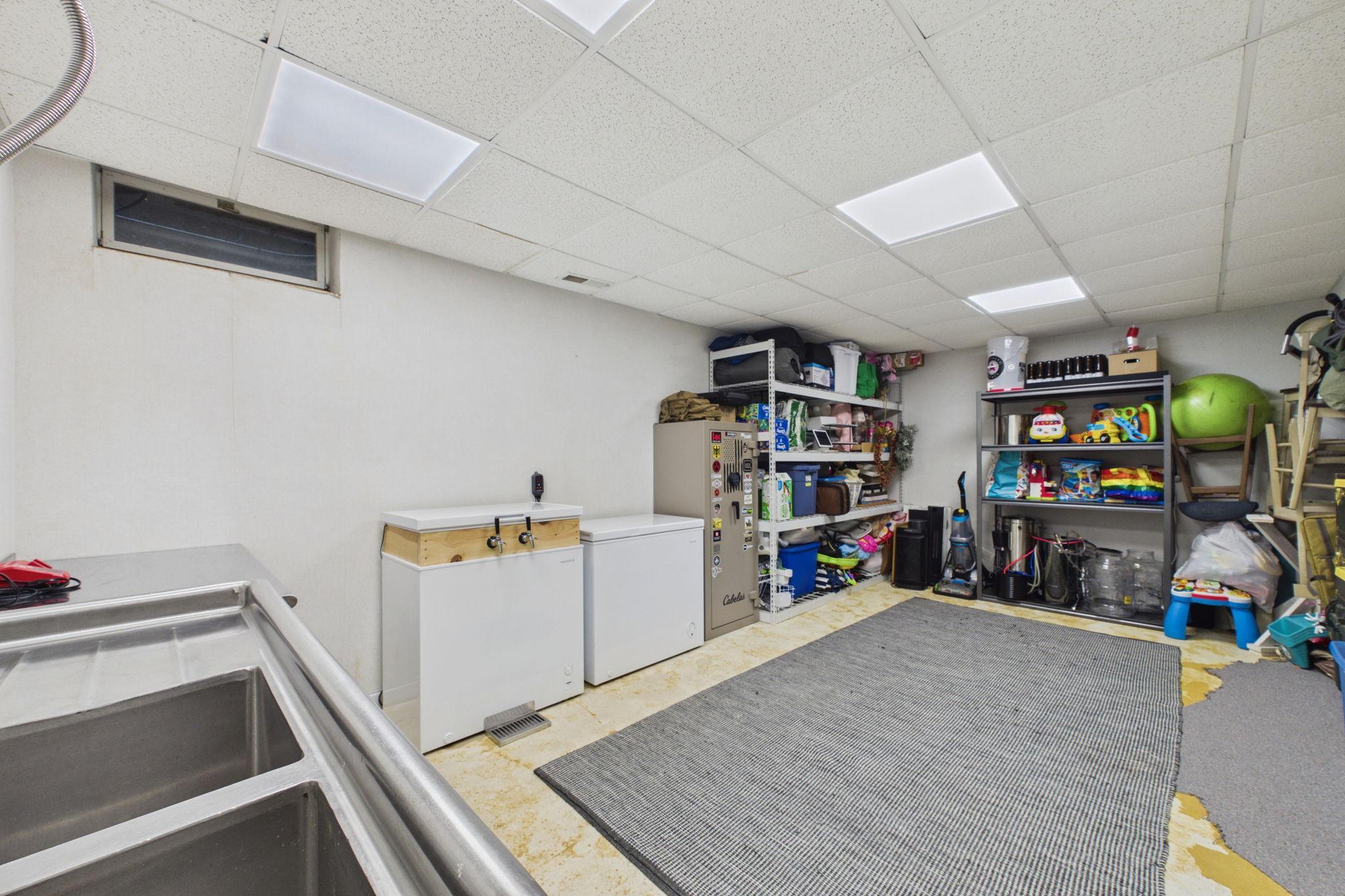 30 B Street Property Photo 33