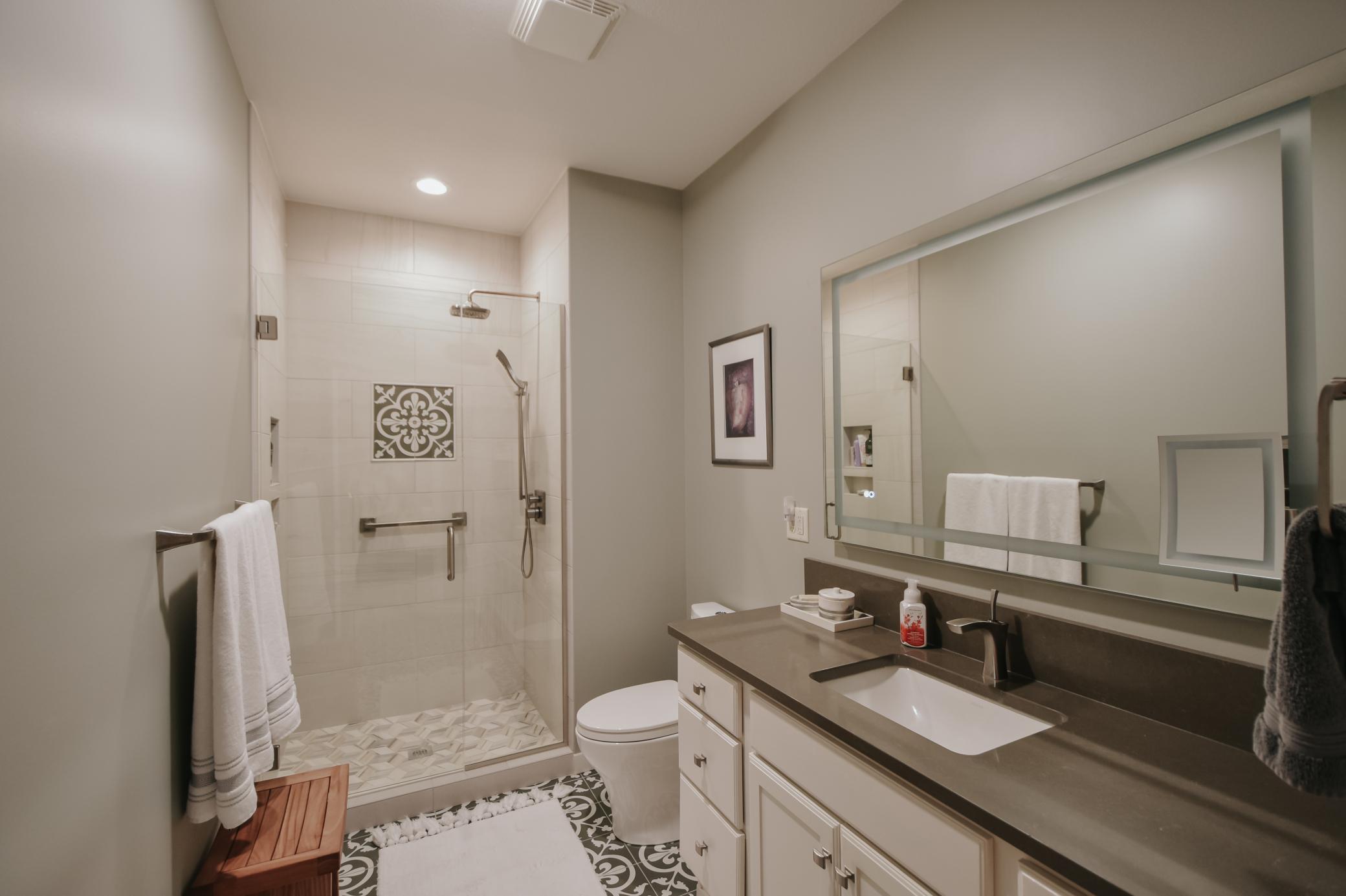 2840 Pine Ridge Boulevard Property Photo 5