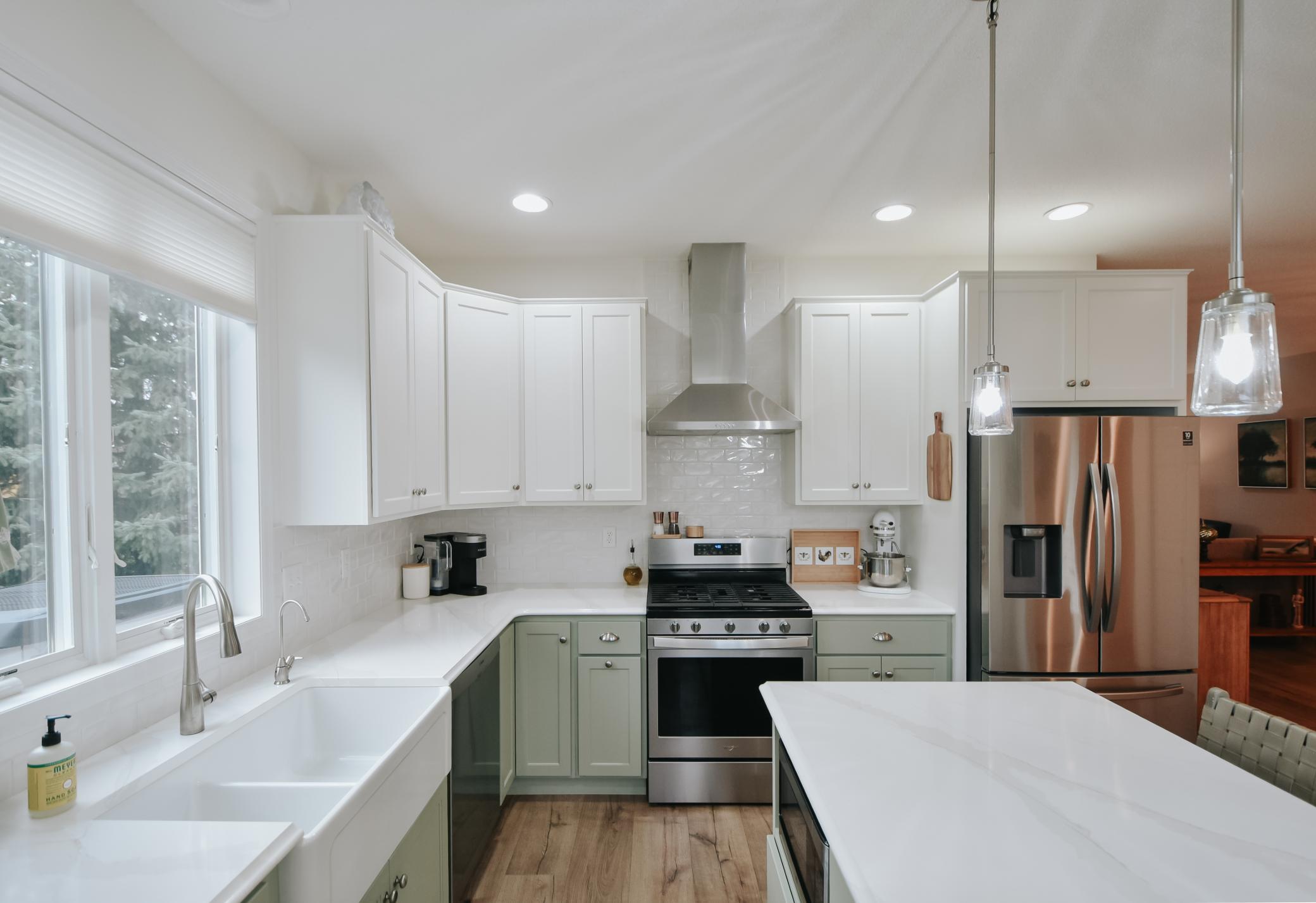 2840 Pine Ridge Boulevard Property Photo 6