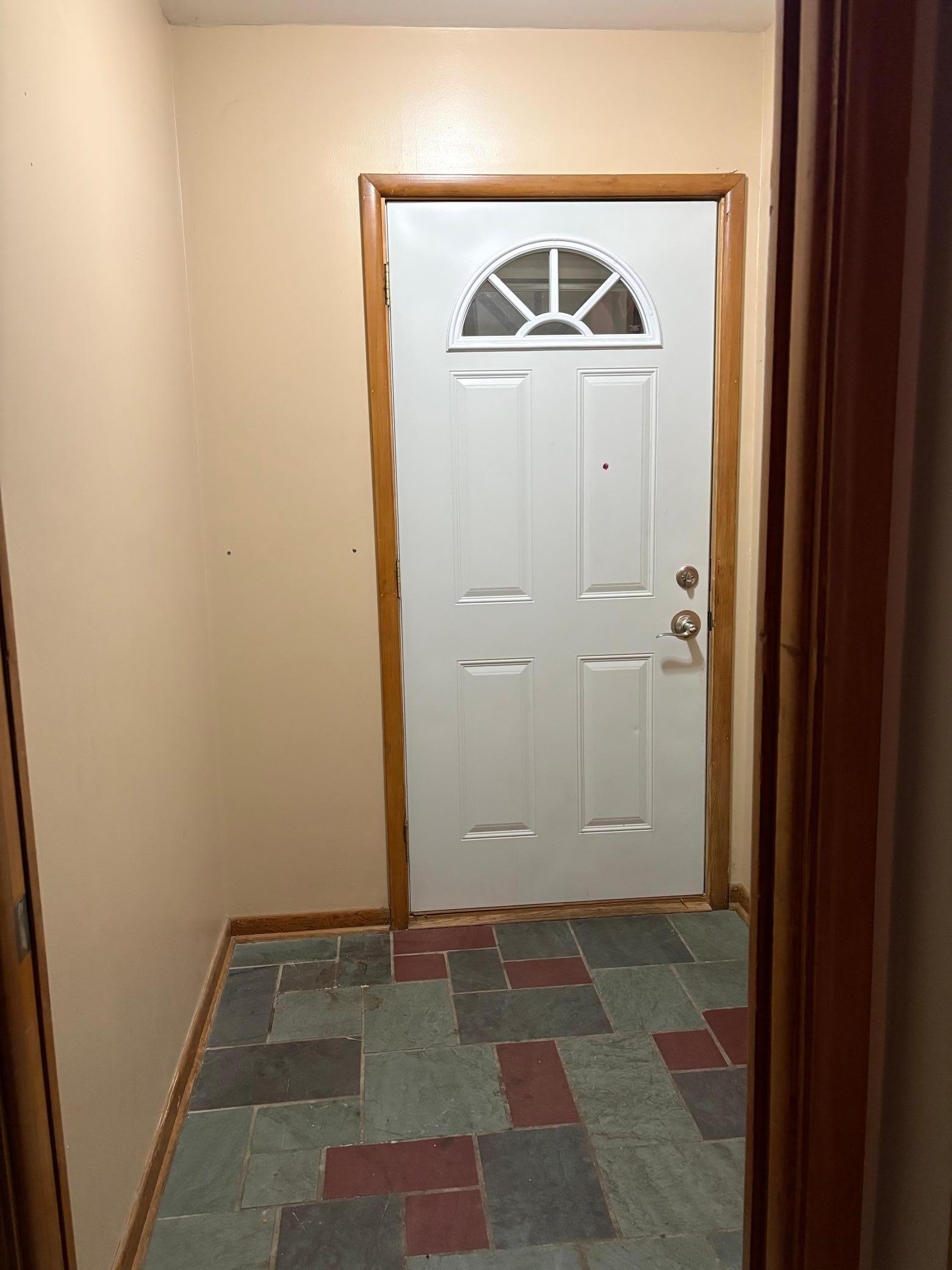 408 Southview Dr Property Photo 3
