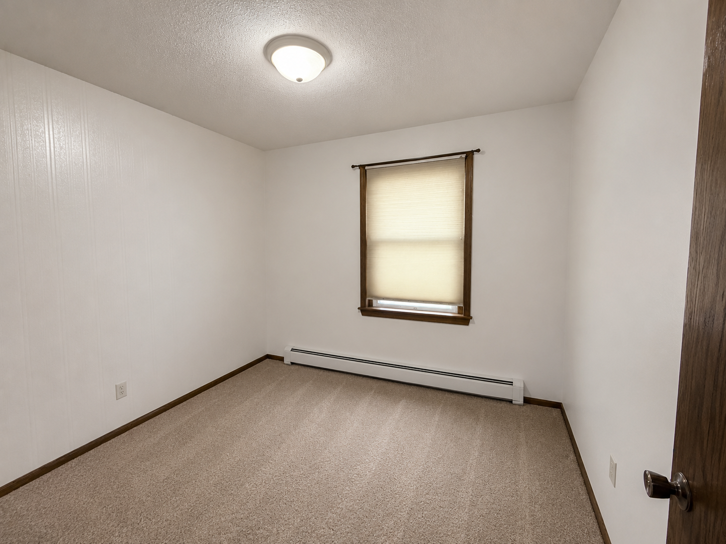 307 Beech Lane S Property Photo 17