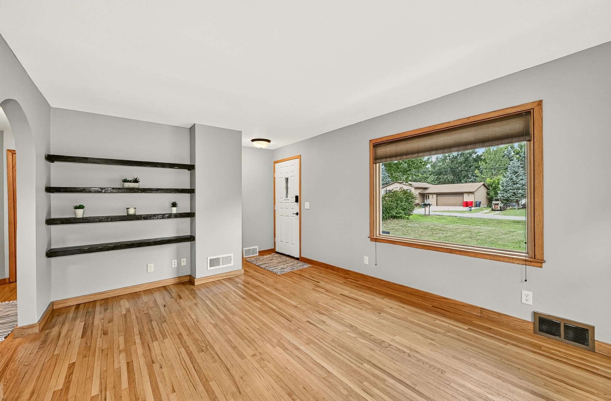 312 21st Street Sw Property Photo 10
