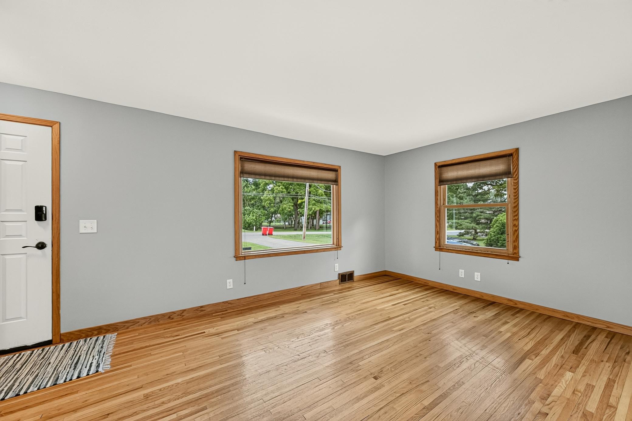 312 21st Street Sw Property Photo 13