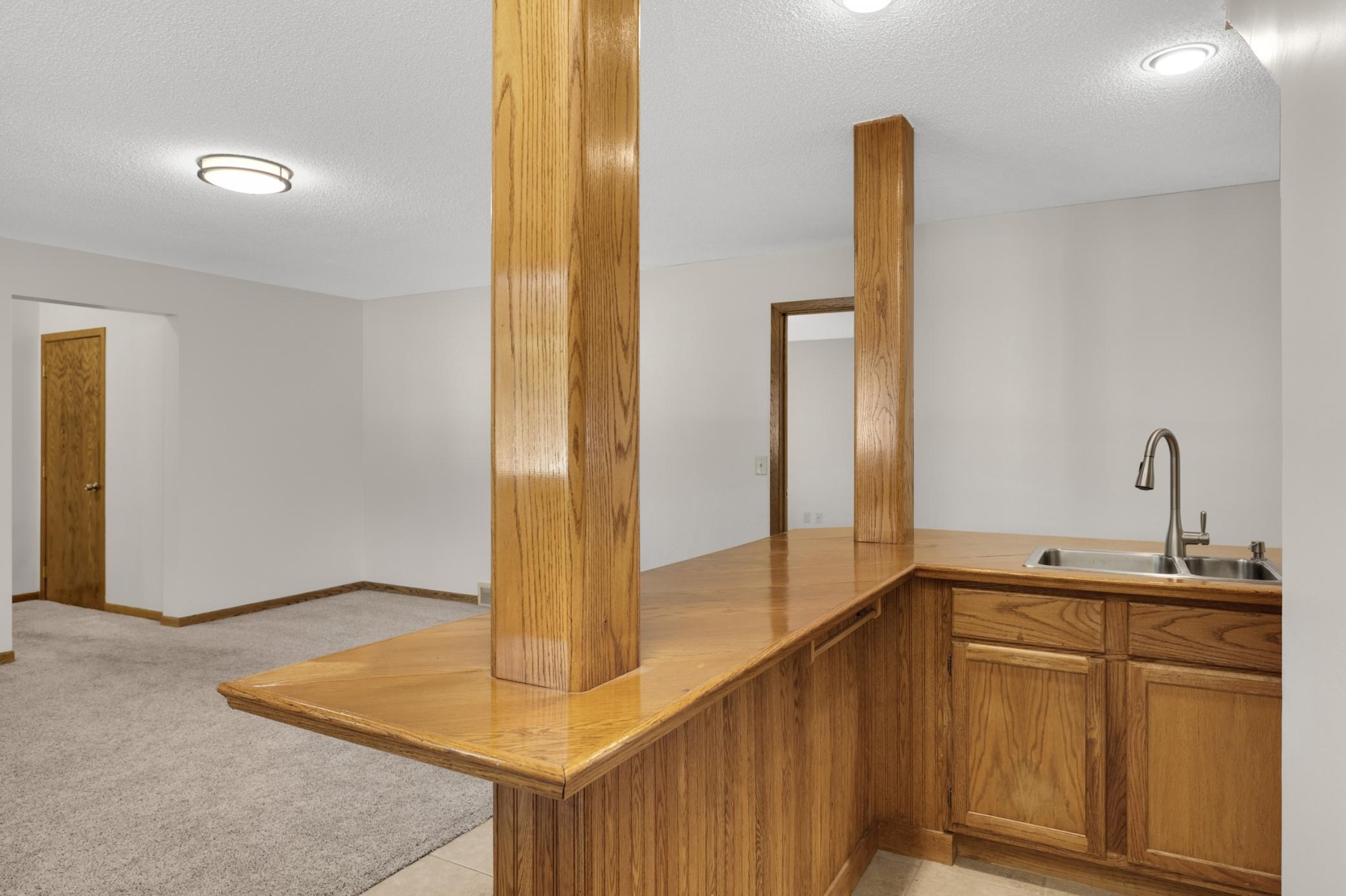 2064 Pin Oak Drive Property Photo 25