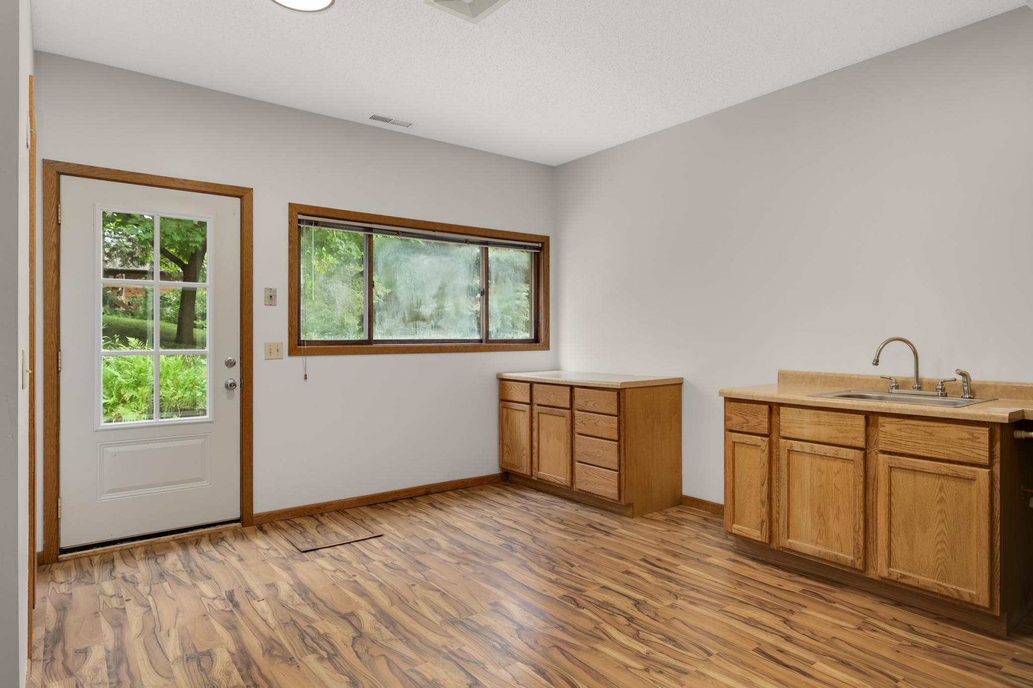 2064 Pin Oak Drive Property Photo 37