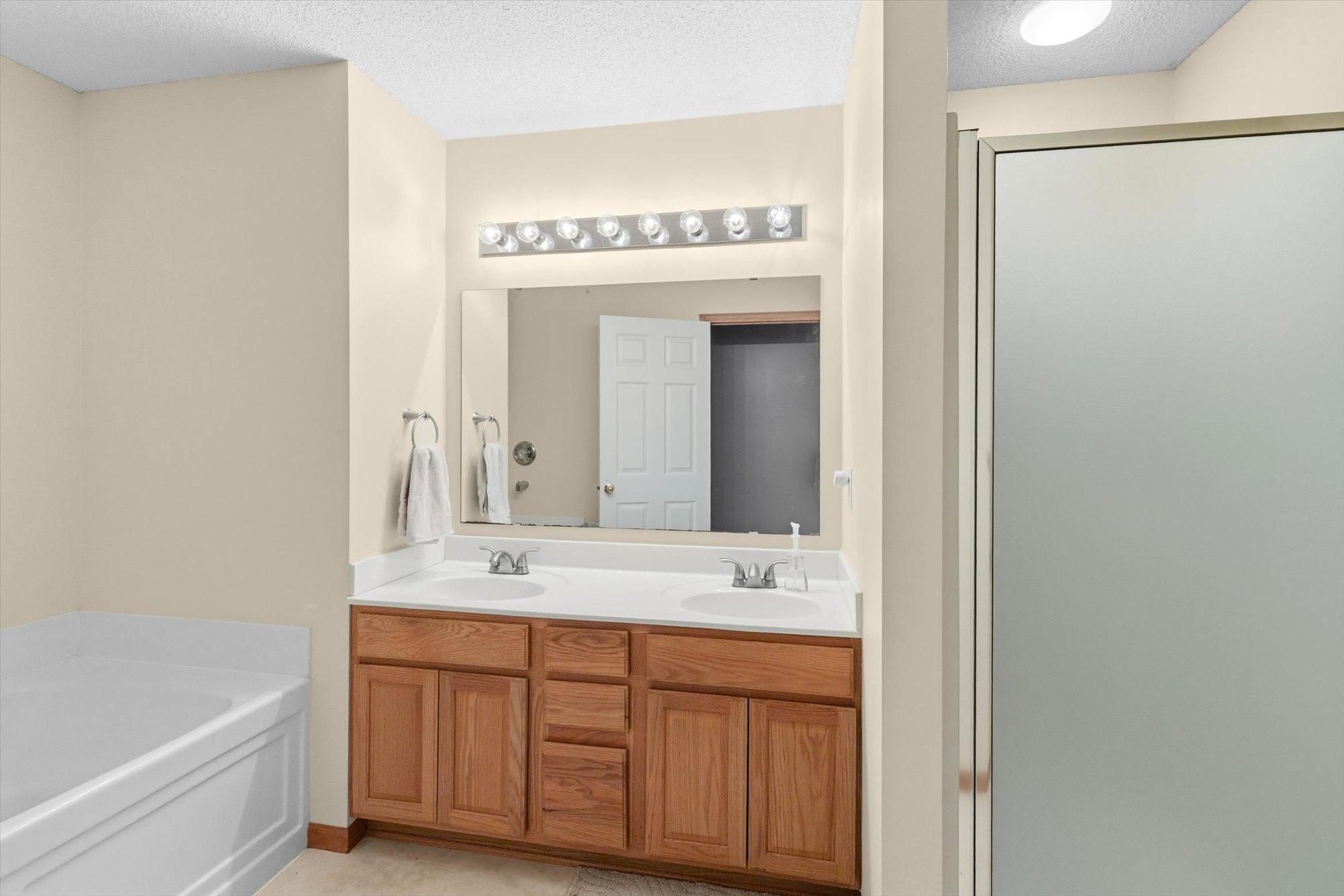 906 Village Parkway Property Photo 13