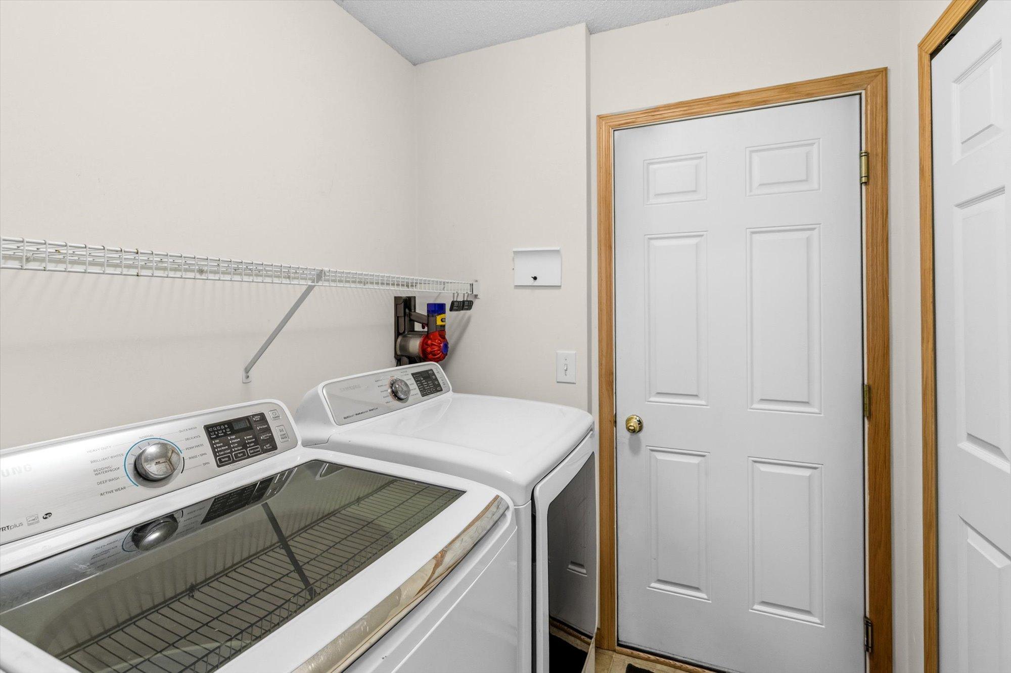 906 Village Parkway Property Photo 19
