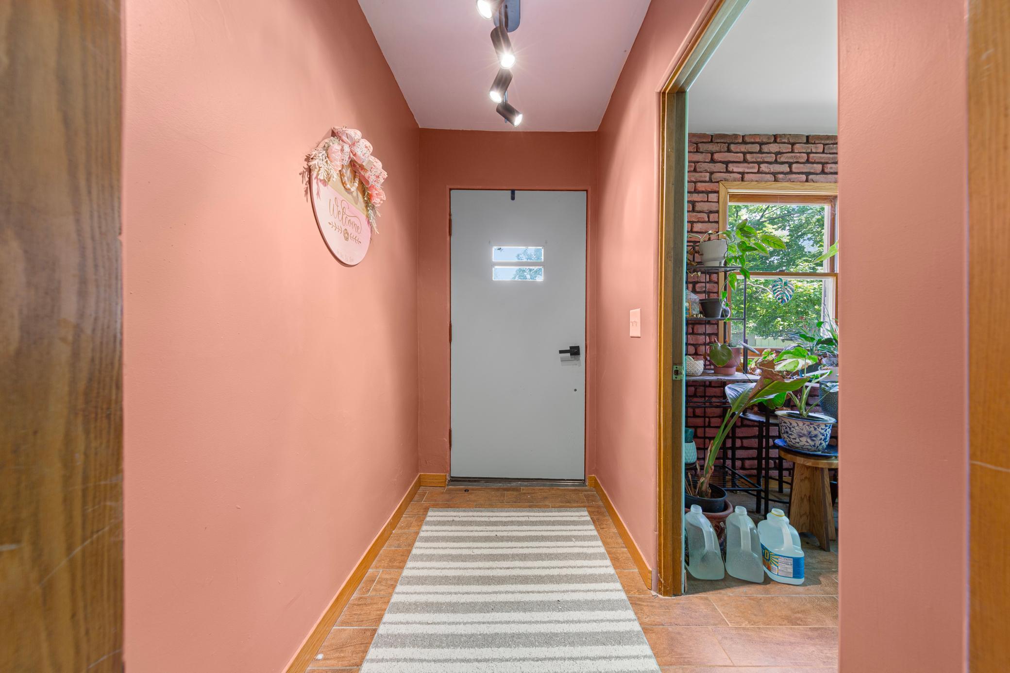 116 E Clinton Street Property Photo 7