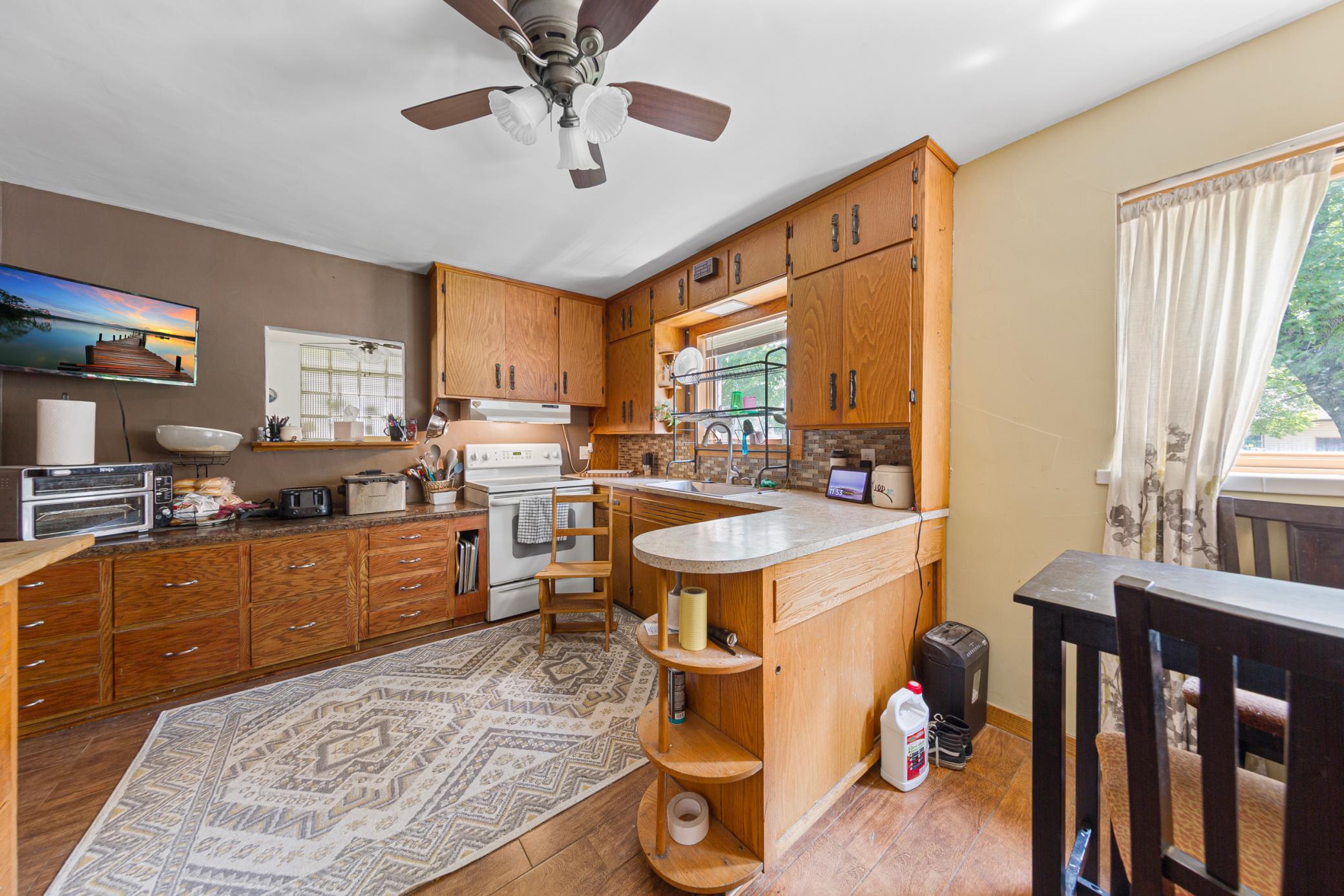 116 E Clinton Street Property Photo 12