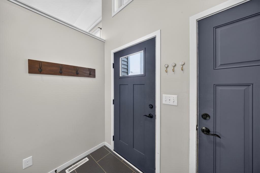 57 4th Avenue Se Property Photo 6