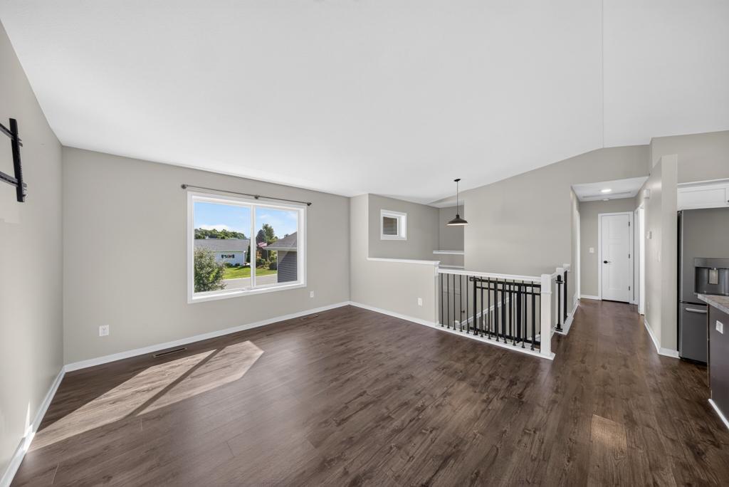 57 4th Avenue Se Property Photo 10