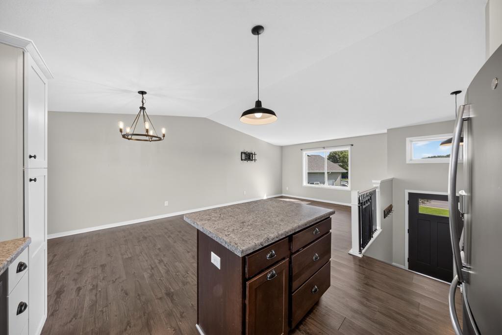 57 4th Avenue Se Property Photo 16
