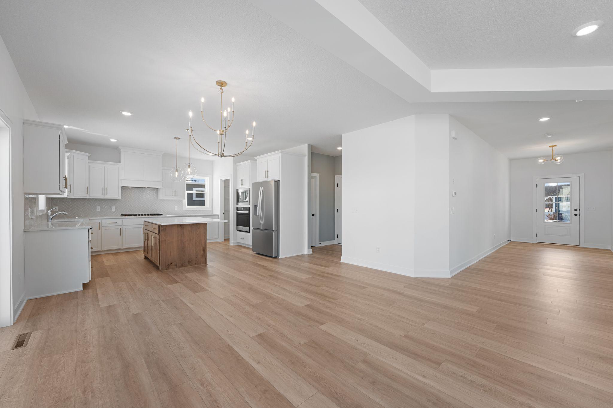 7577 22nd Avenue E Property Photo 6