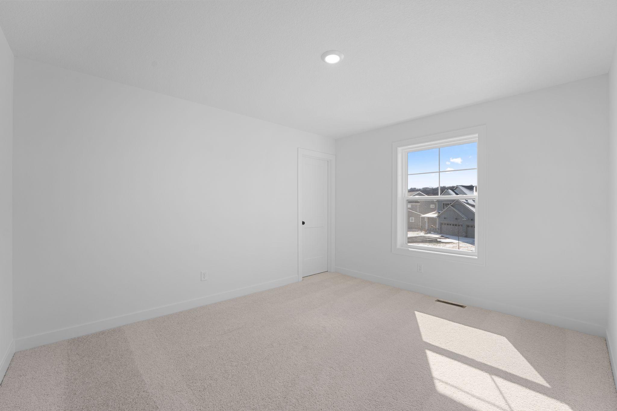 7577 22nd Avenue E Property Photo 9