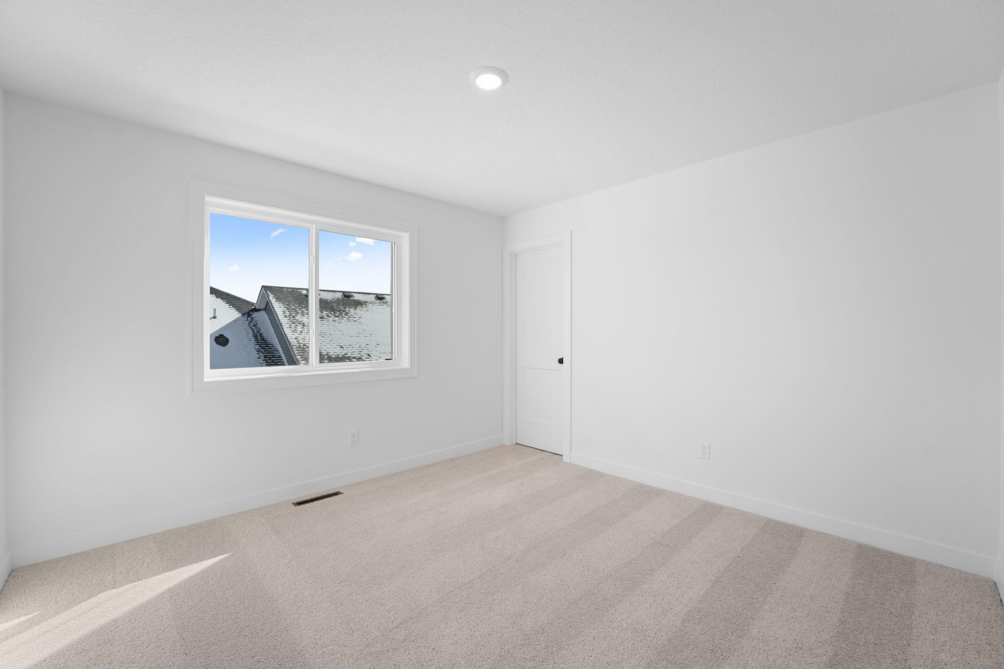 7577 22nd Avenue E Property Photo 11