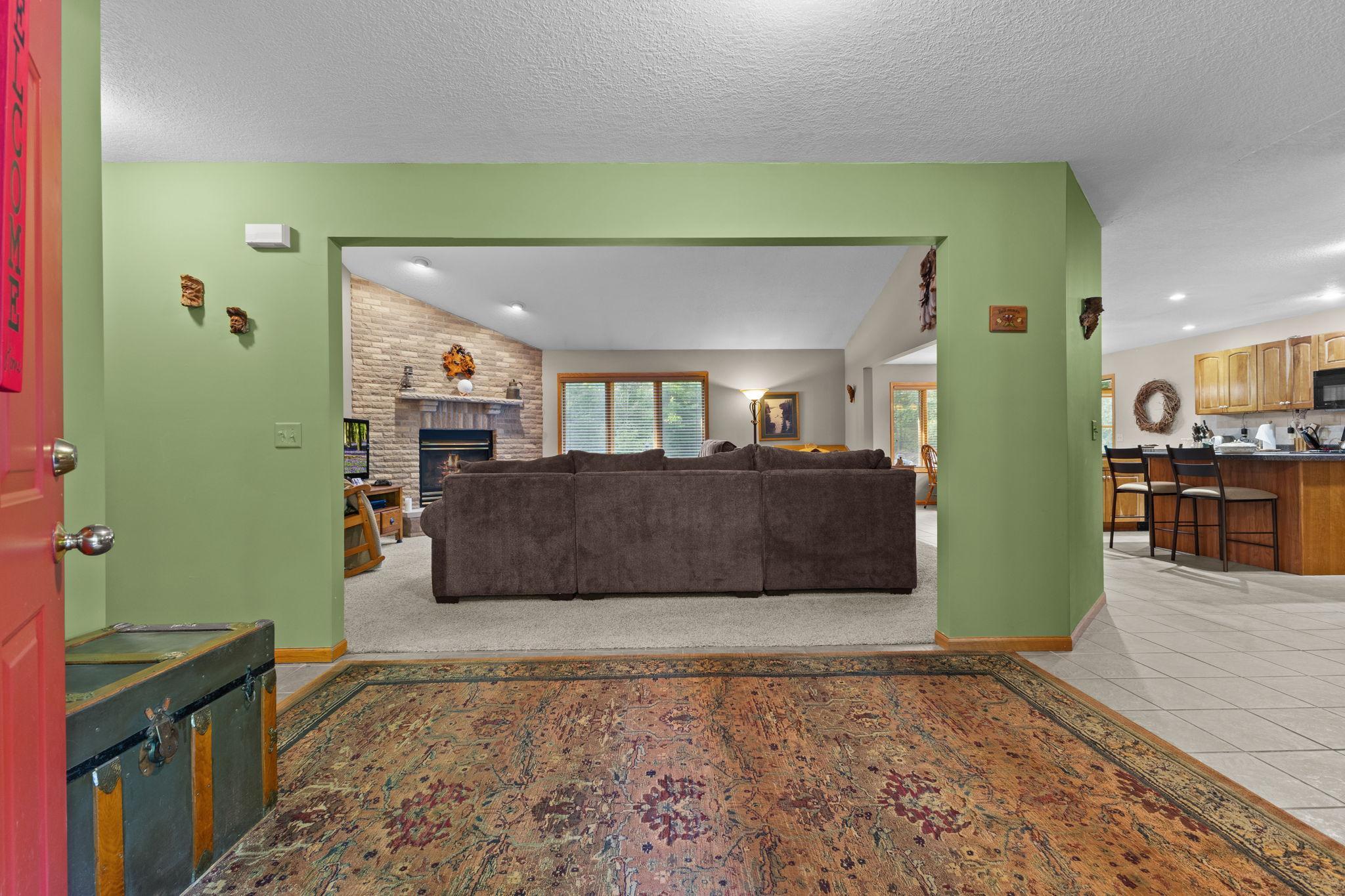 7995 Trappers Turn Property Photo 16