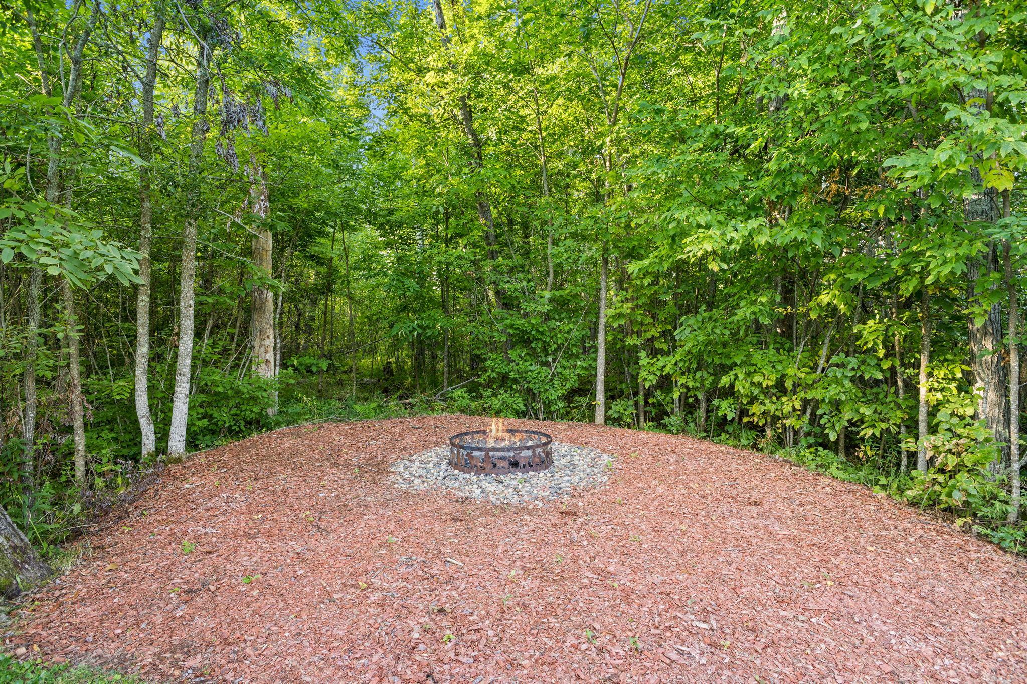 7995 Trappers Turn Property Photo 46
