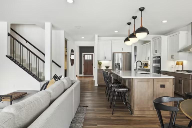 15144 Amber Fields Boulevard W Property Photo 8