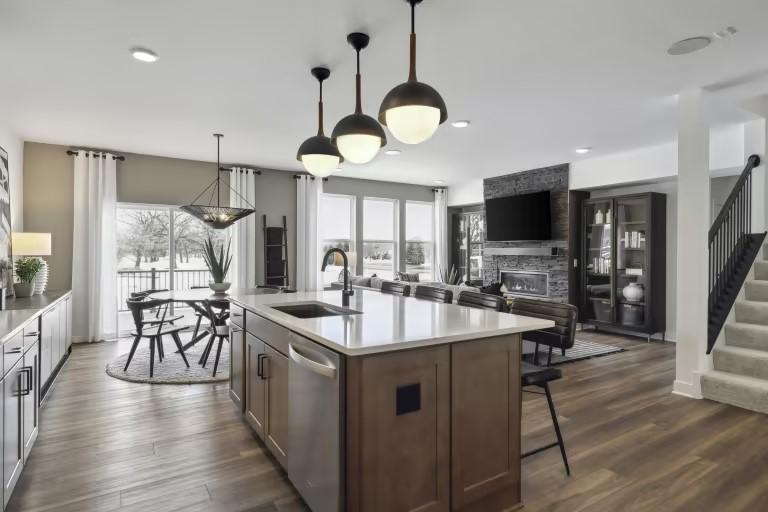 15144 Amber Fields Boulevard W Property Photo 12