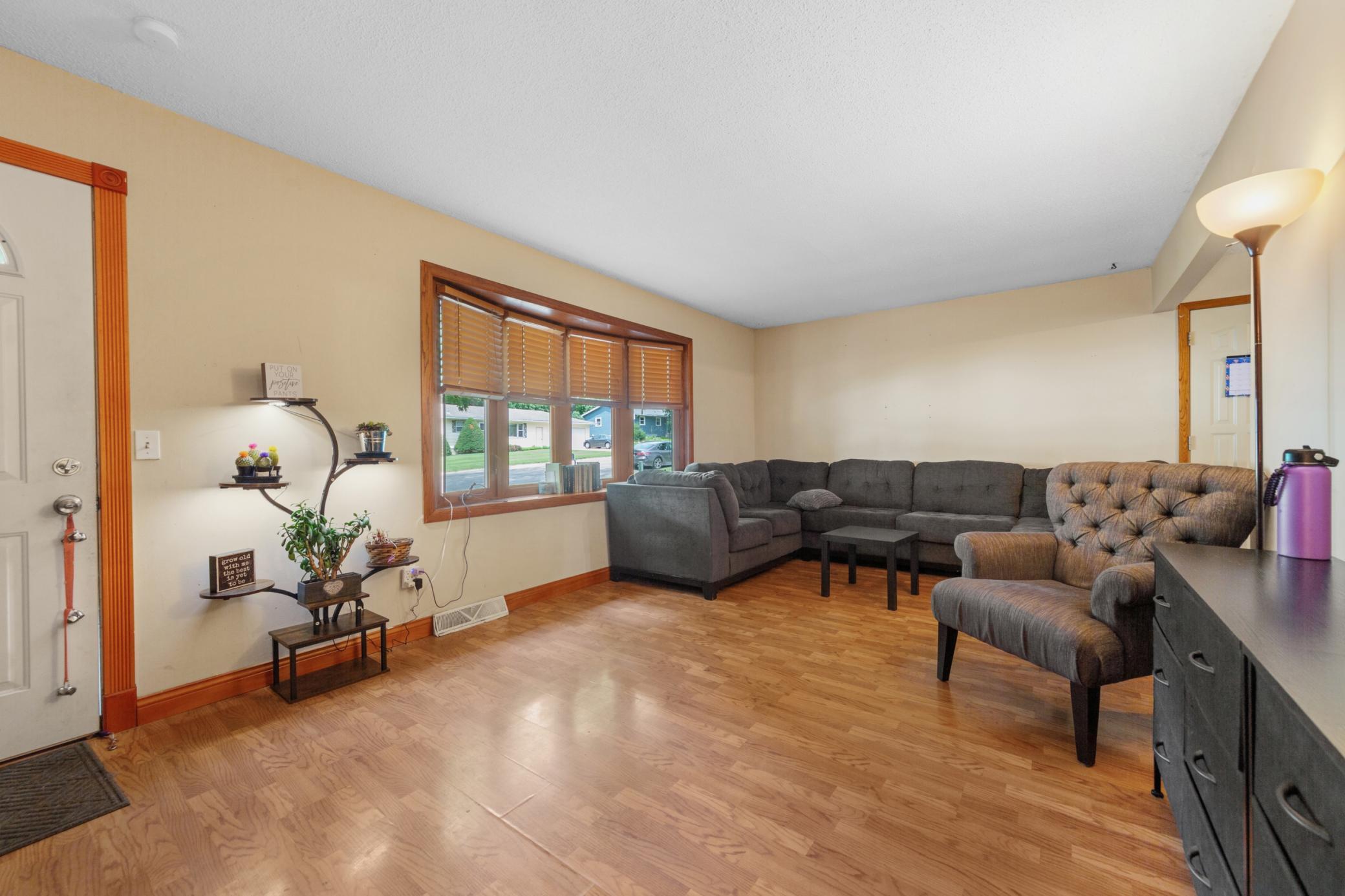 1401 Summer Lane Property Photo 5