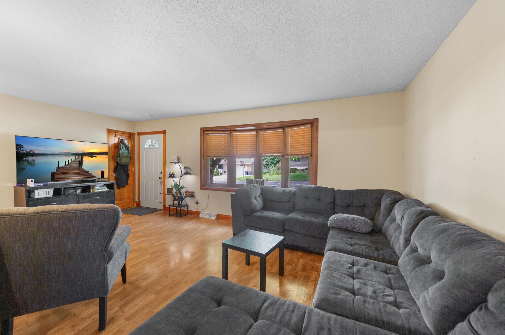 1401 Summer Lane Property Photo 6