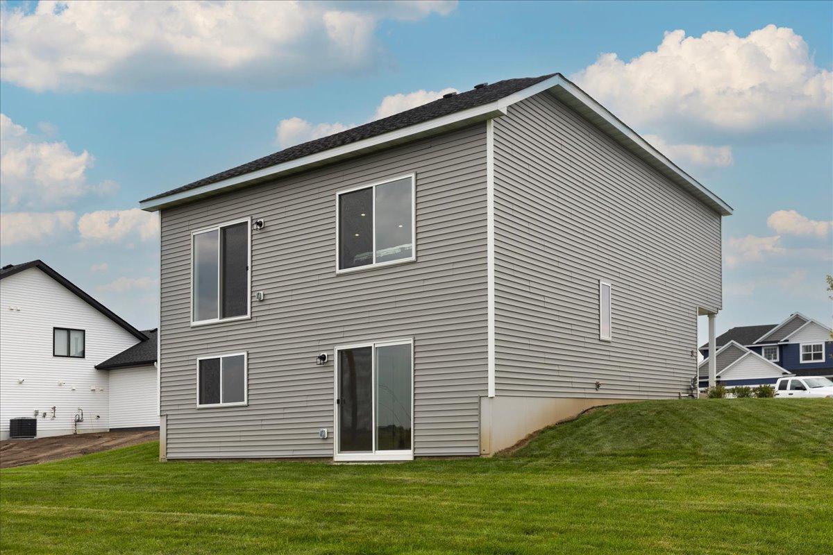 903 Misty Meadow Boulevard Property Photo 2