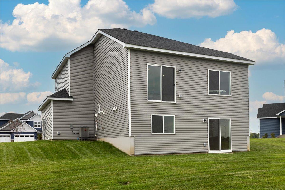 903 Misty Meadow Boulevard Property Photo 3