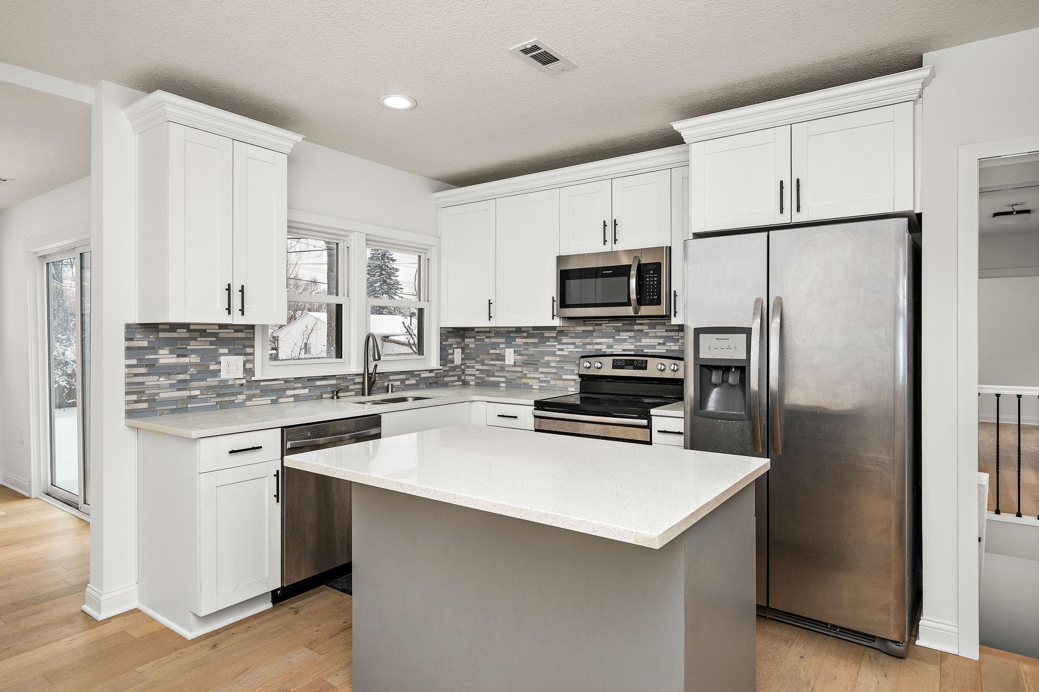 1756 Saunders Avenue Property Photo 8