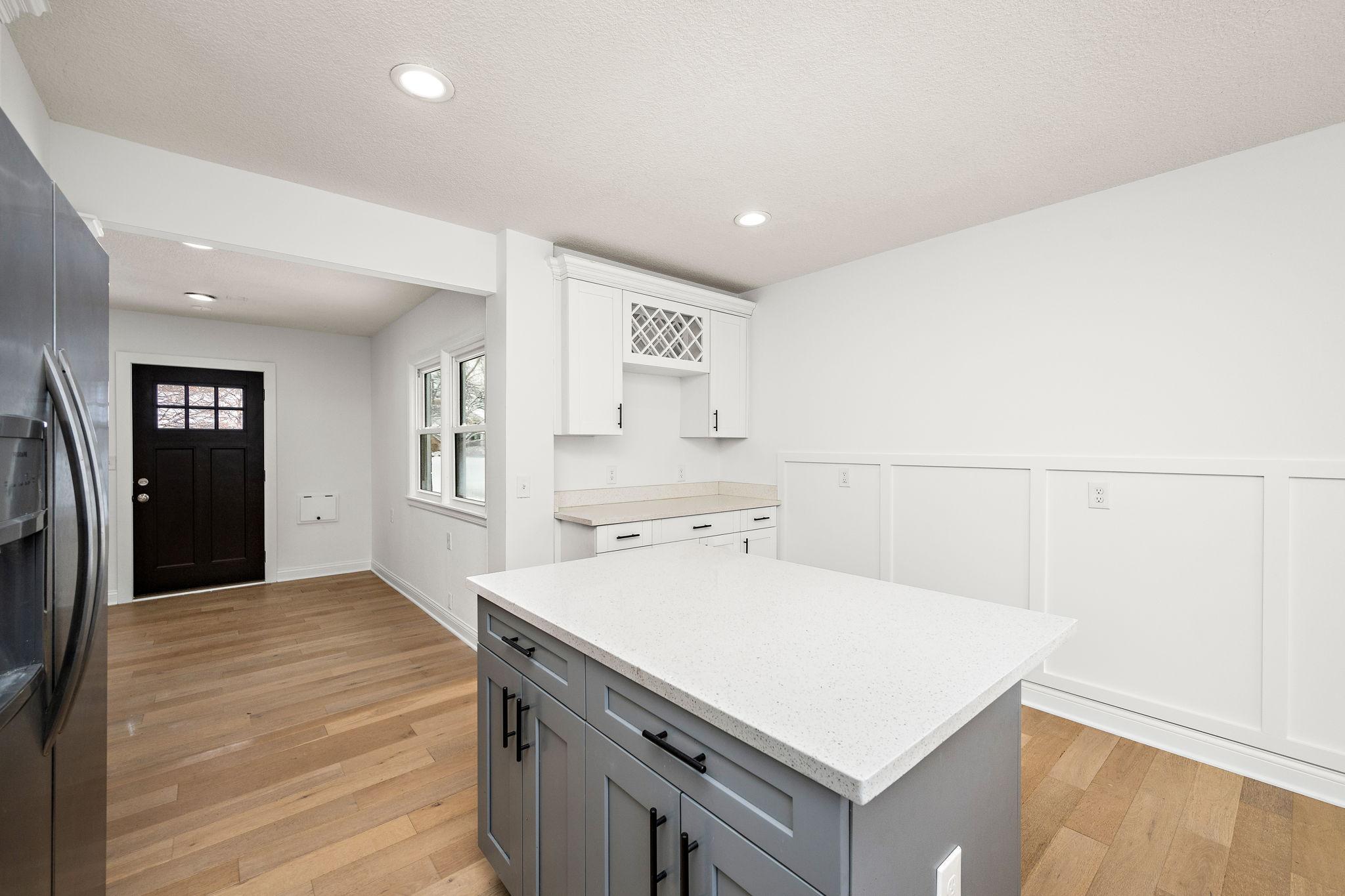 1756 Saunders Avenue Property Photo 11