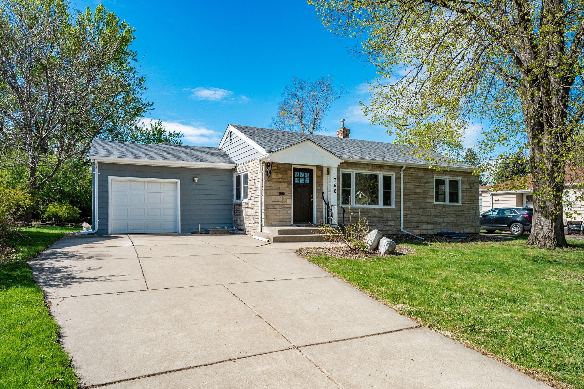 1756 Saunders Avenue Property Photo 22