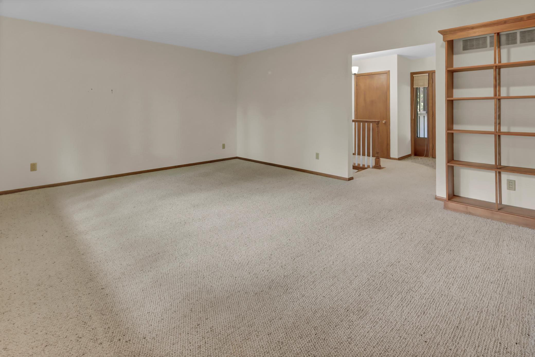 1000 24th Avenue N Property Photo 4