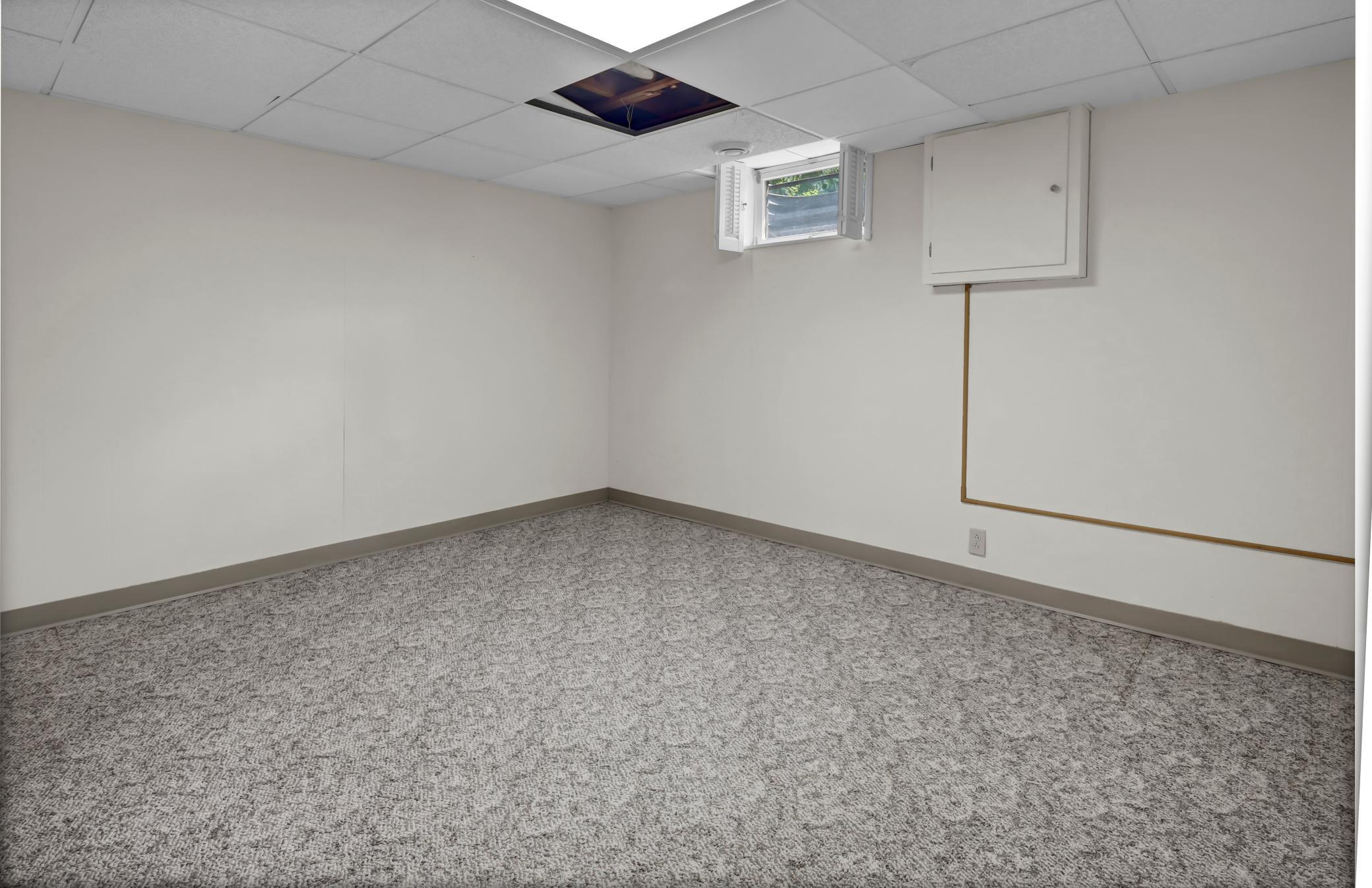 1000 24th Avenue N Property Photo 10