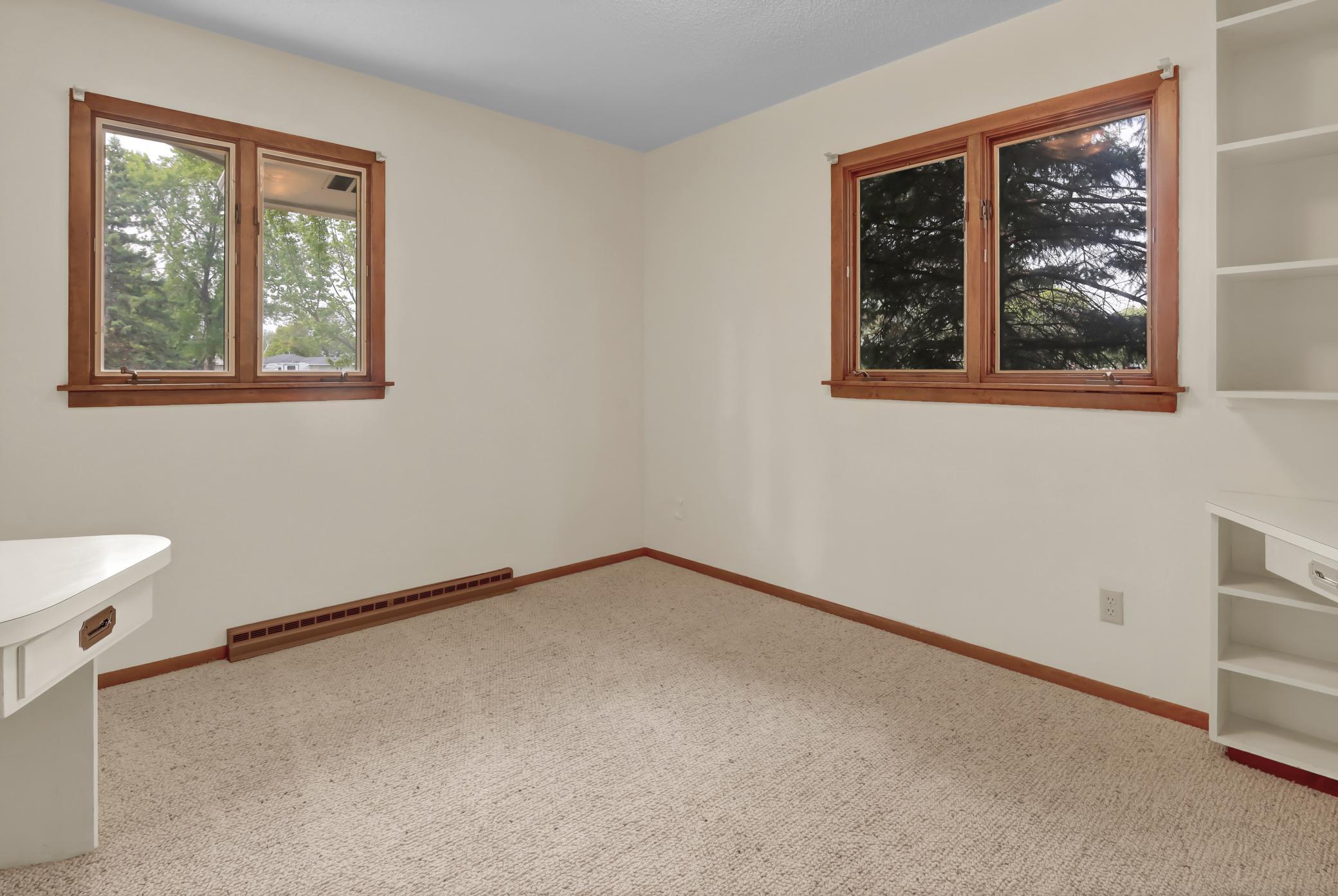 1000 24th Avenue N Property Photo 18