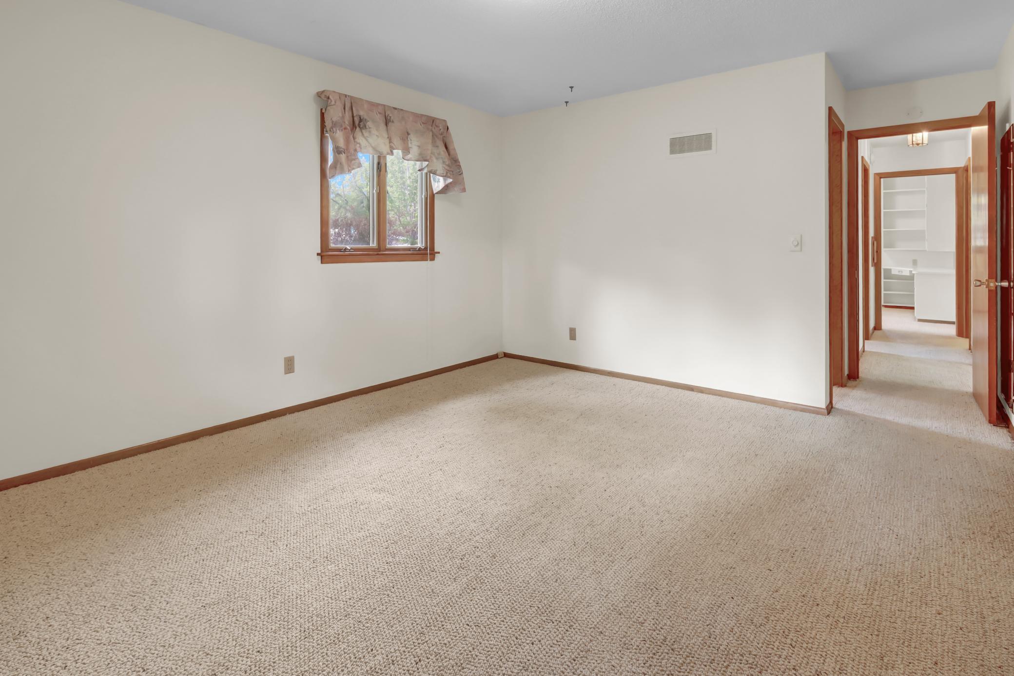 1000 24th Avenue N Property Photo 29